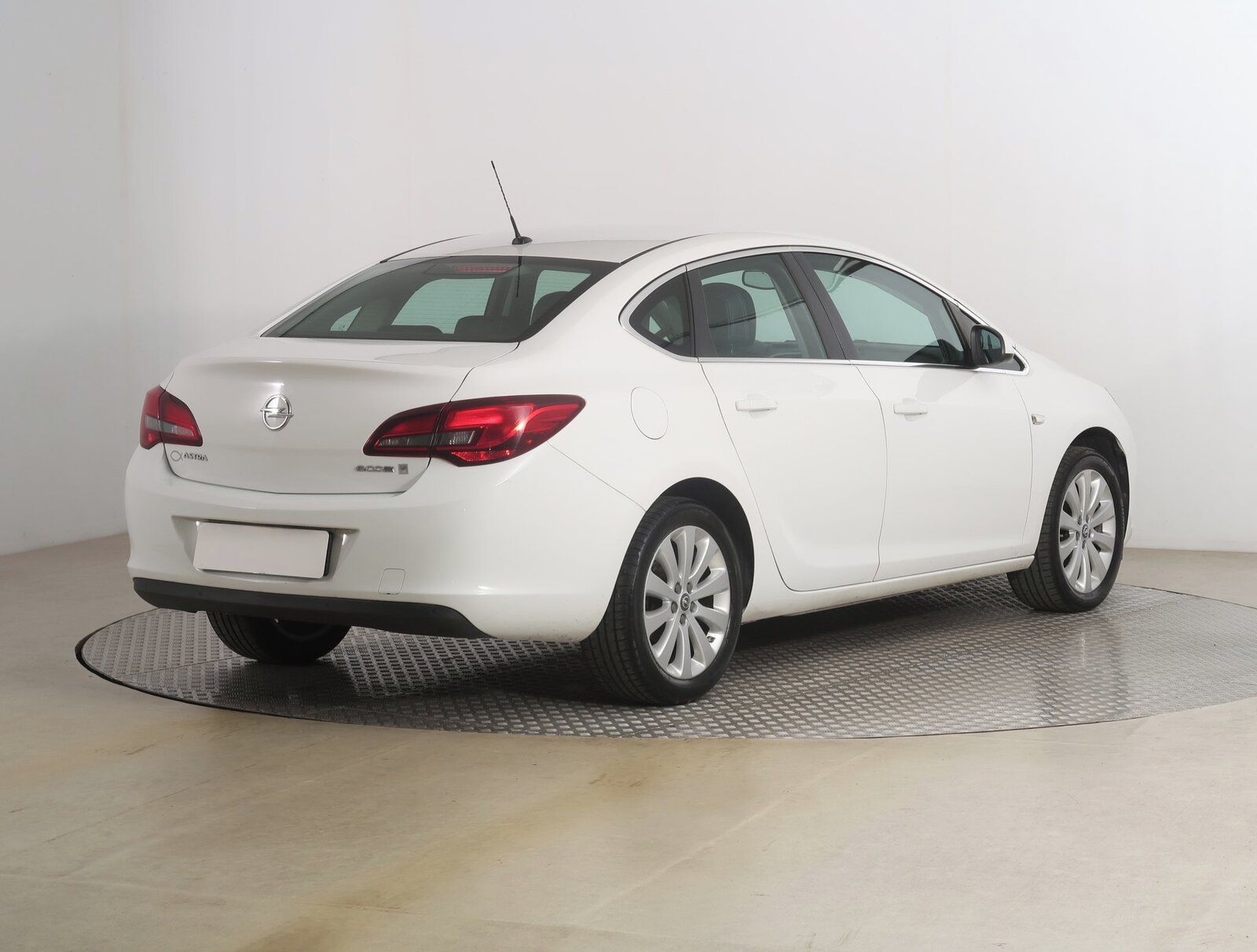 Opel Astra, 1.6 16V, Serv.kniha - fotka 5