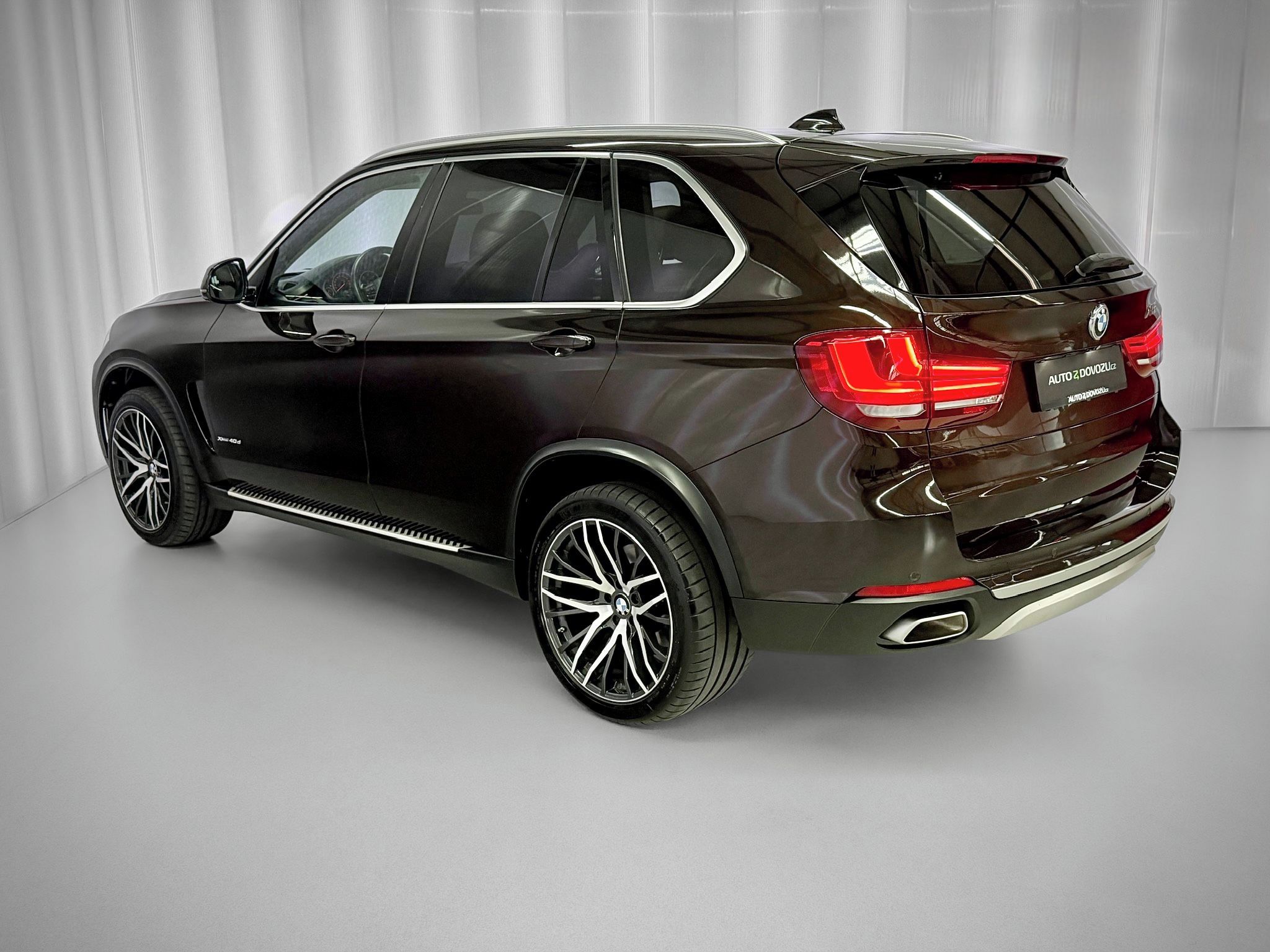 BMW X5, 40d xDrive INDIVIDUAL, PANO, B - fotka 4