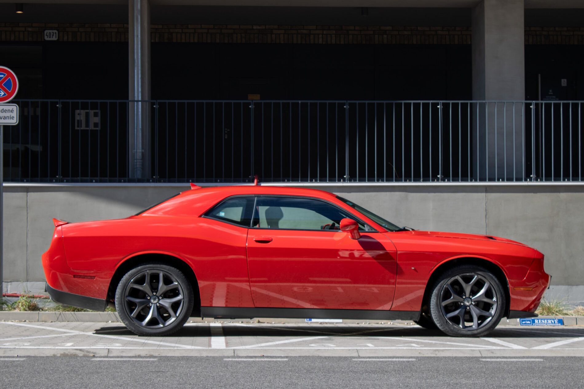 Dodge Challenger - fotka 4