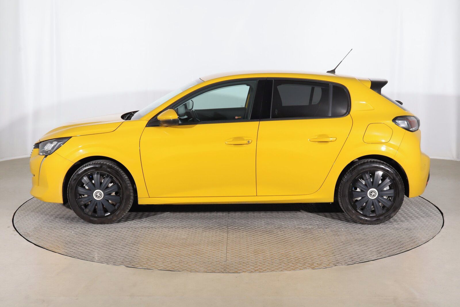 Peugeot 208, 1.2 PureTech, Automat - fotka 3