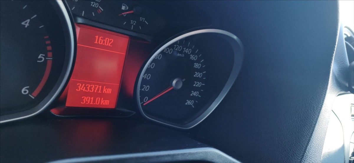 Ford Mondeo, 2,0 - fotka 4