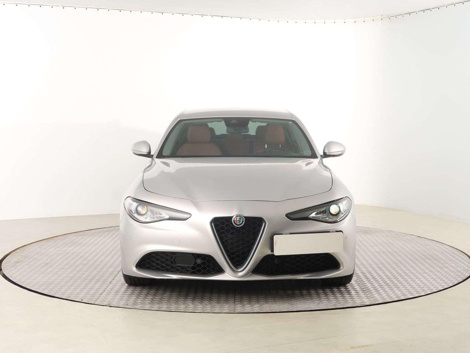 Alfa Romeo Giulia, 2.0 Turbo, Automat - fotka 2