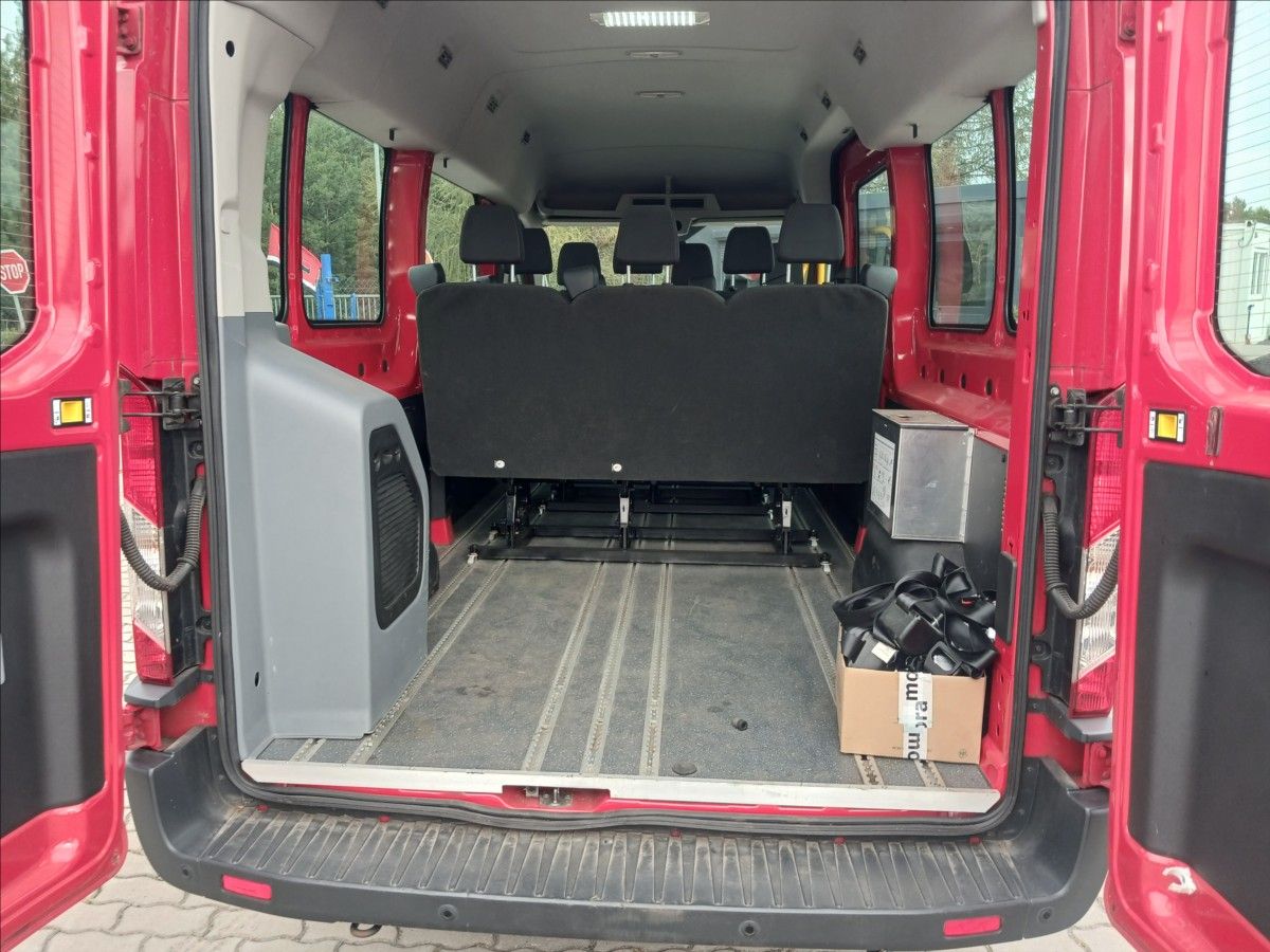 Ford Transit, 2,0 L3H2 9 míst 2x klima č.21. - fotka 5