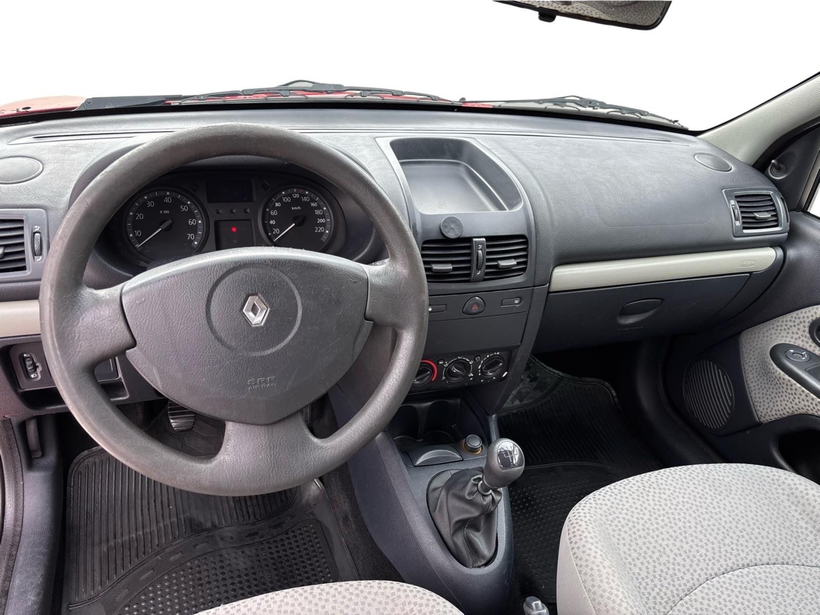 Renault Clio, 1,2i 43kW - fotka 5