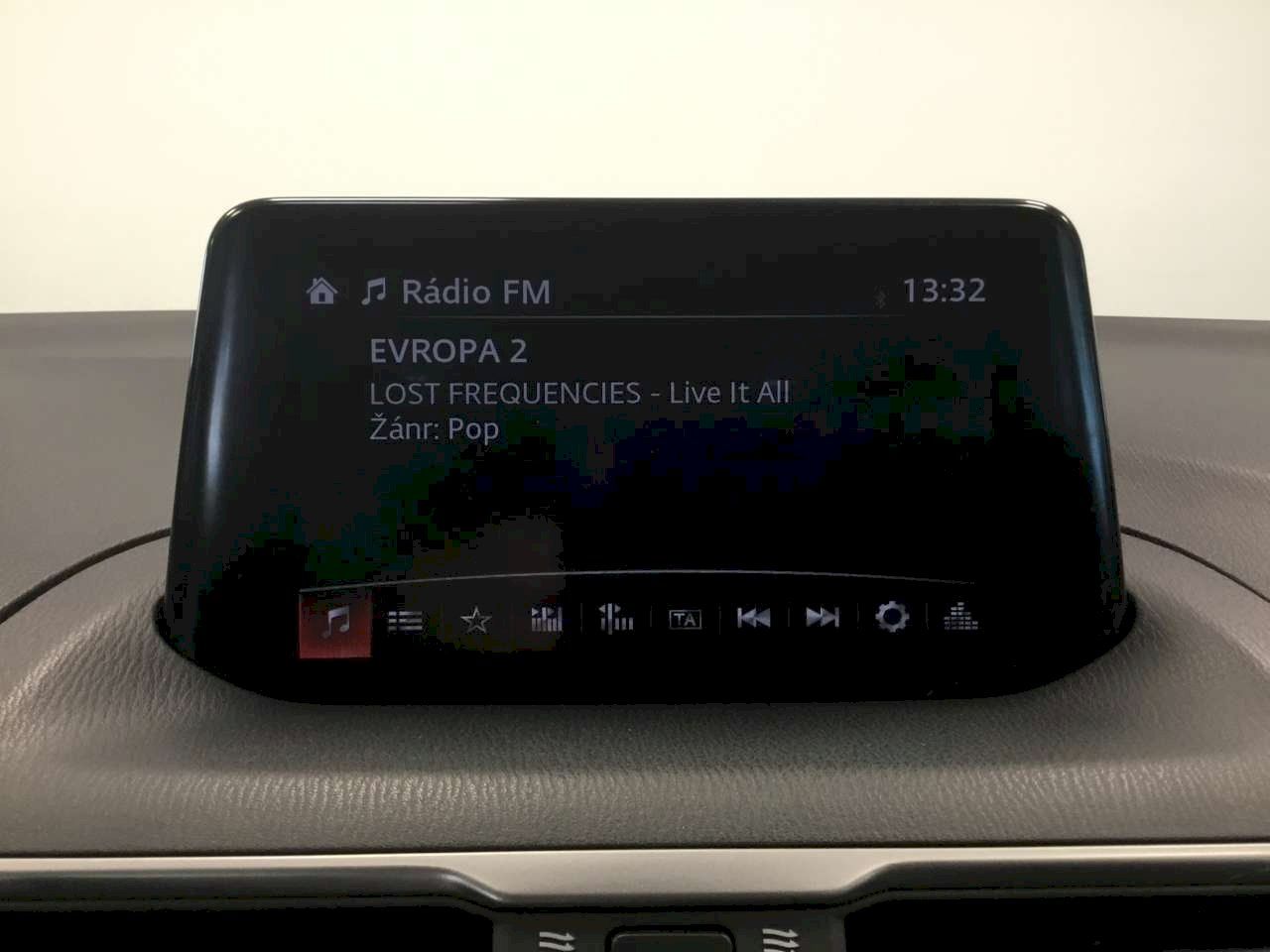 Mazda 3, 2.0i 88 kW - fotka 6
