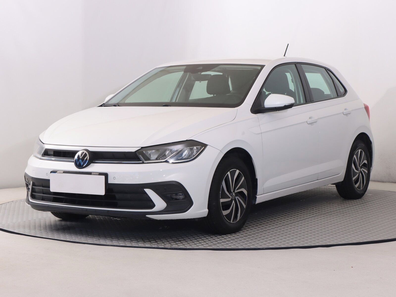 Volkswagen Polo, 1.0 TSI, Serv.kniha - fotka 2
