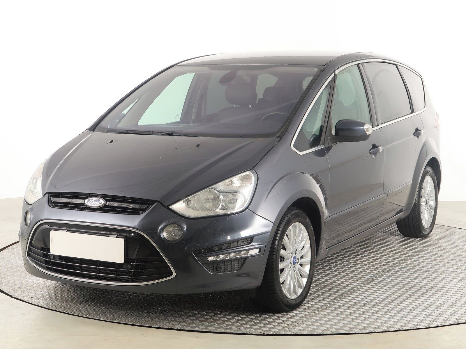 Ford S-MAX, 2.0 TDCi, Titanium - fotka 2