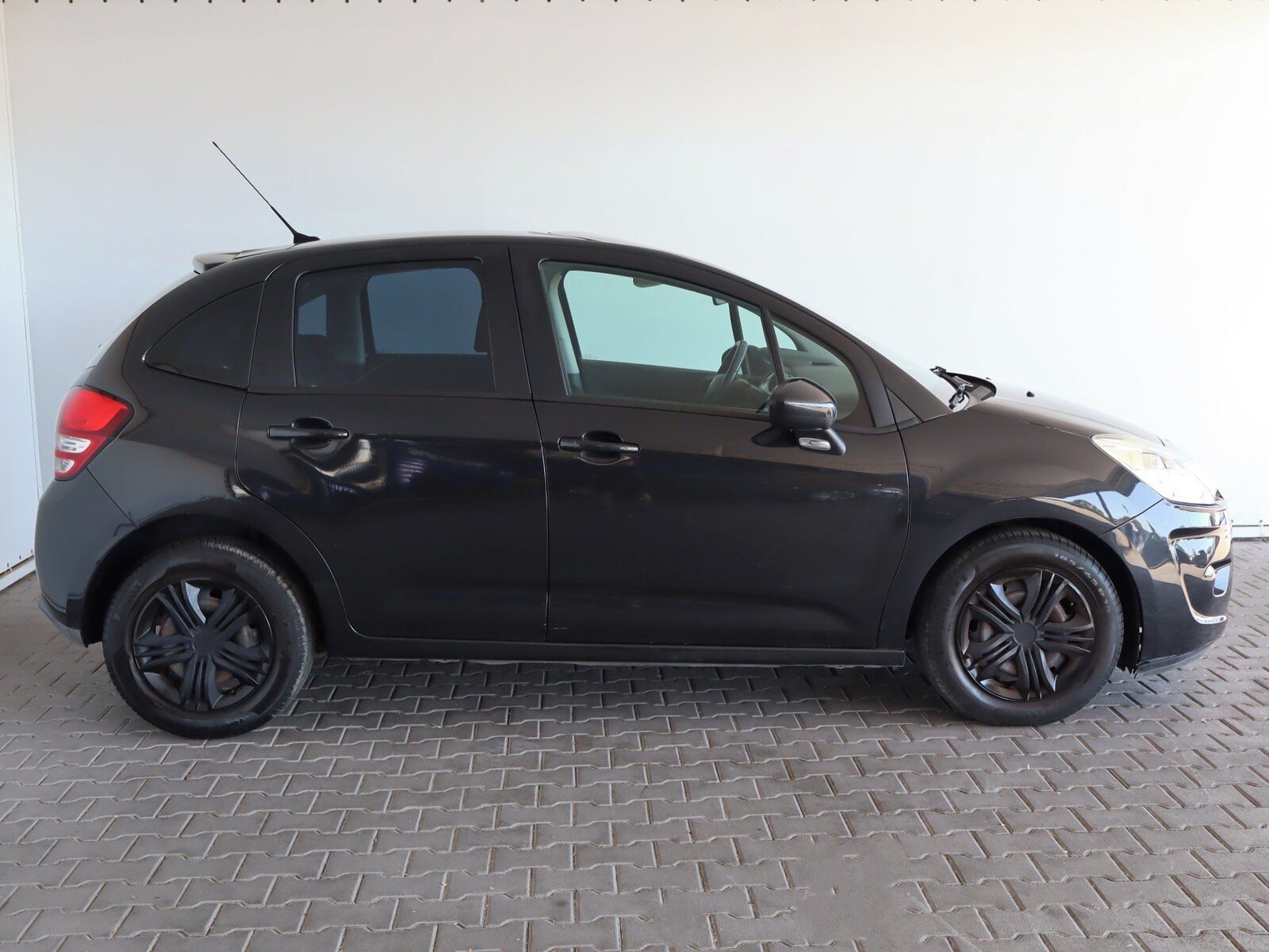 Citroën C3, 1.4 i, po STK, jezdí výborně - fotka 6