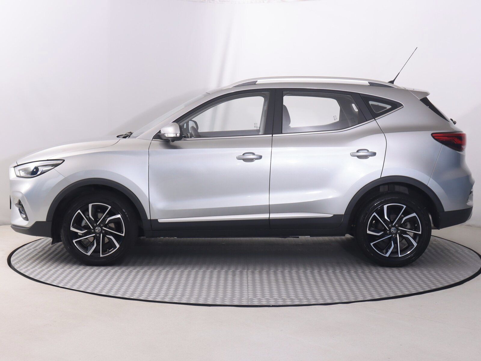MG ZS, 1.5, Emotion Plus, Serv.kniha - fotka 3