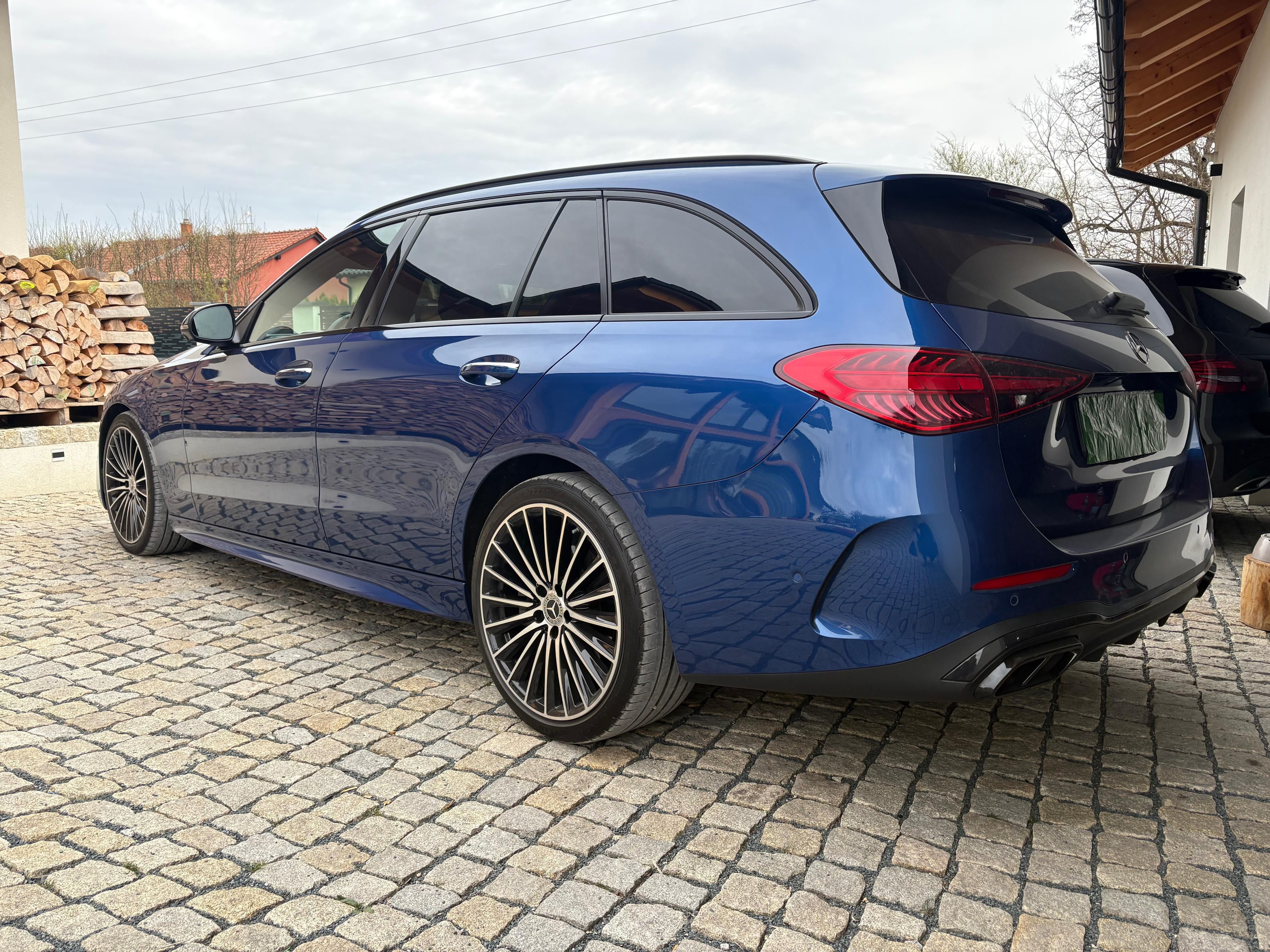 Mercedes-Benz Třídy C, Mercedes-Benz C 300 d AMG - fotka 3