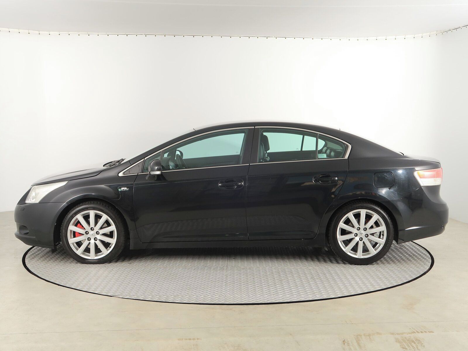 Toyota Avensis, 2.2 D-4D, Automat - fotka 3