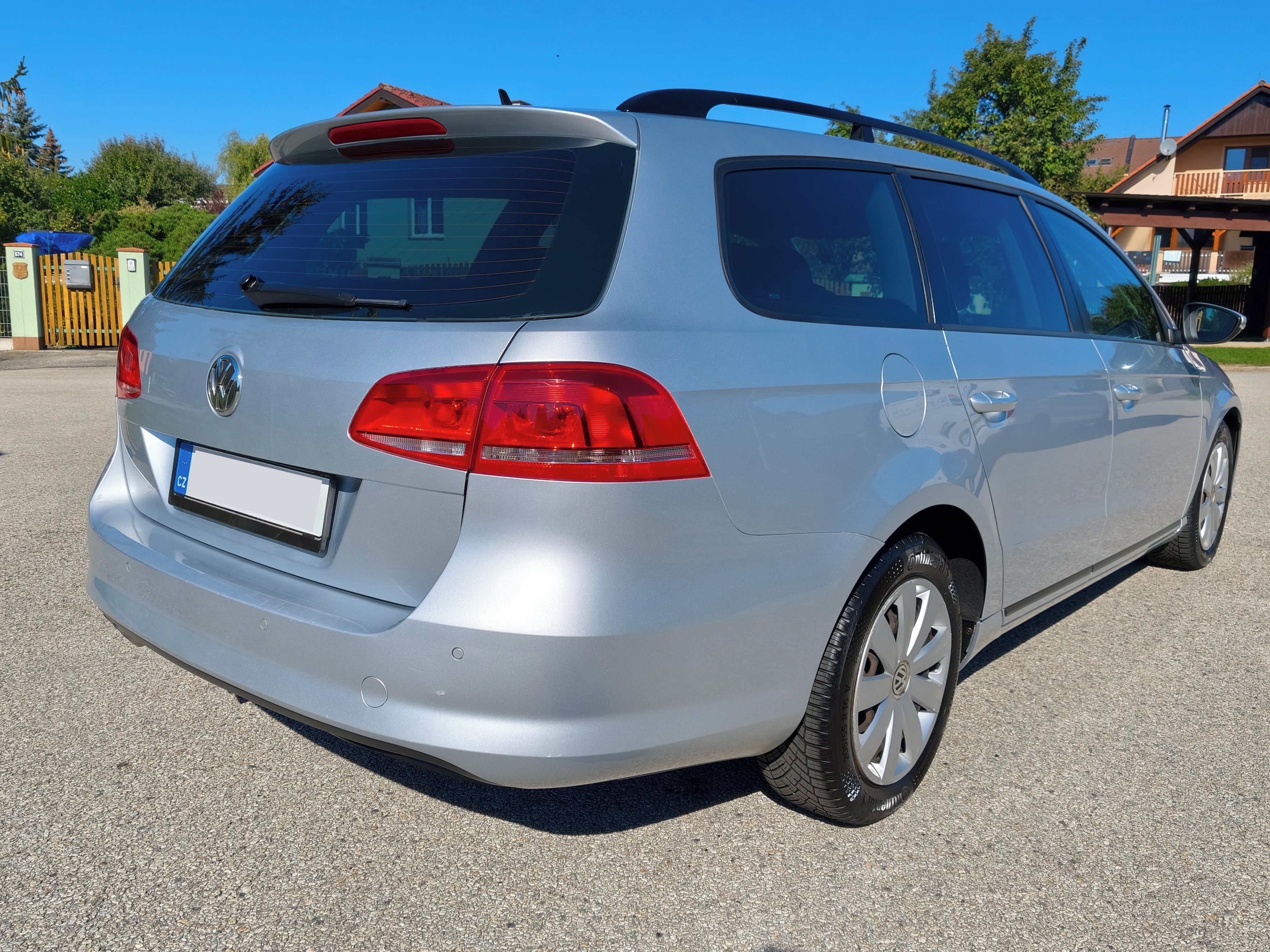 Volkswagen Passat, 2.0 TDI DSG - VÝBORNÝ STAV - fotka 6
