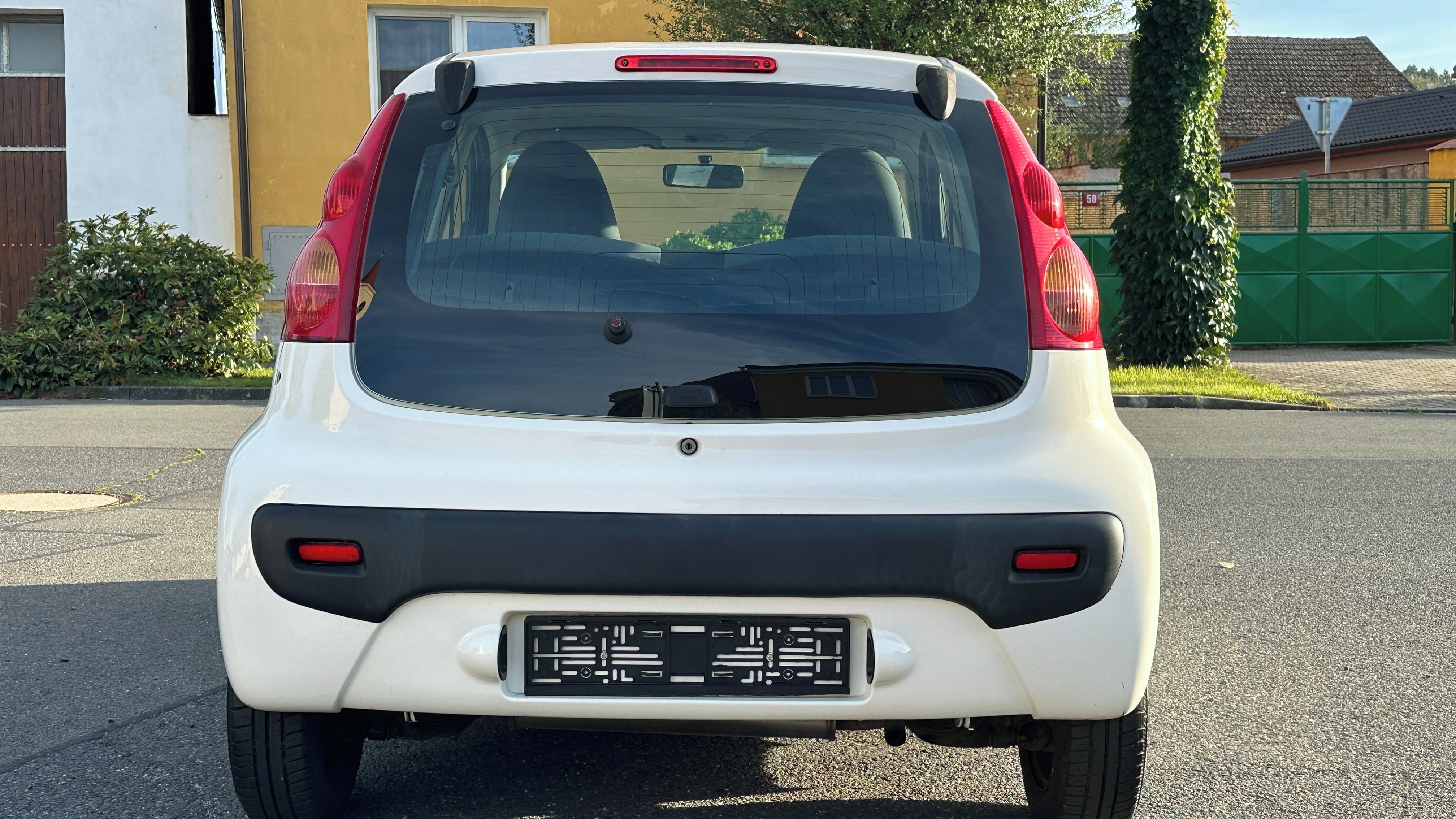 Peugeot 107, Peugeot 107, 1.0i, STK do 2028 - fotka 5