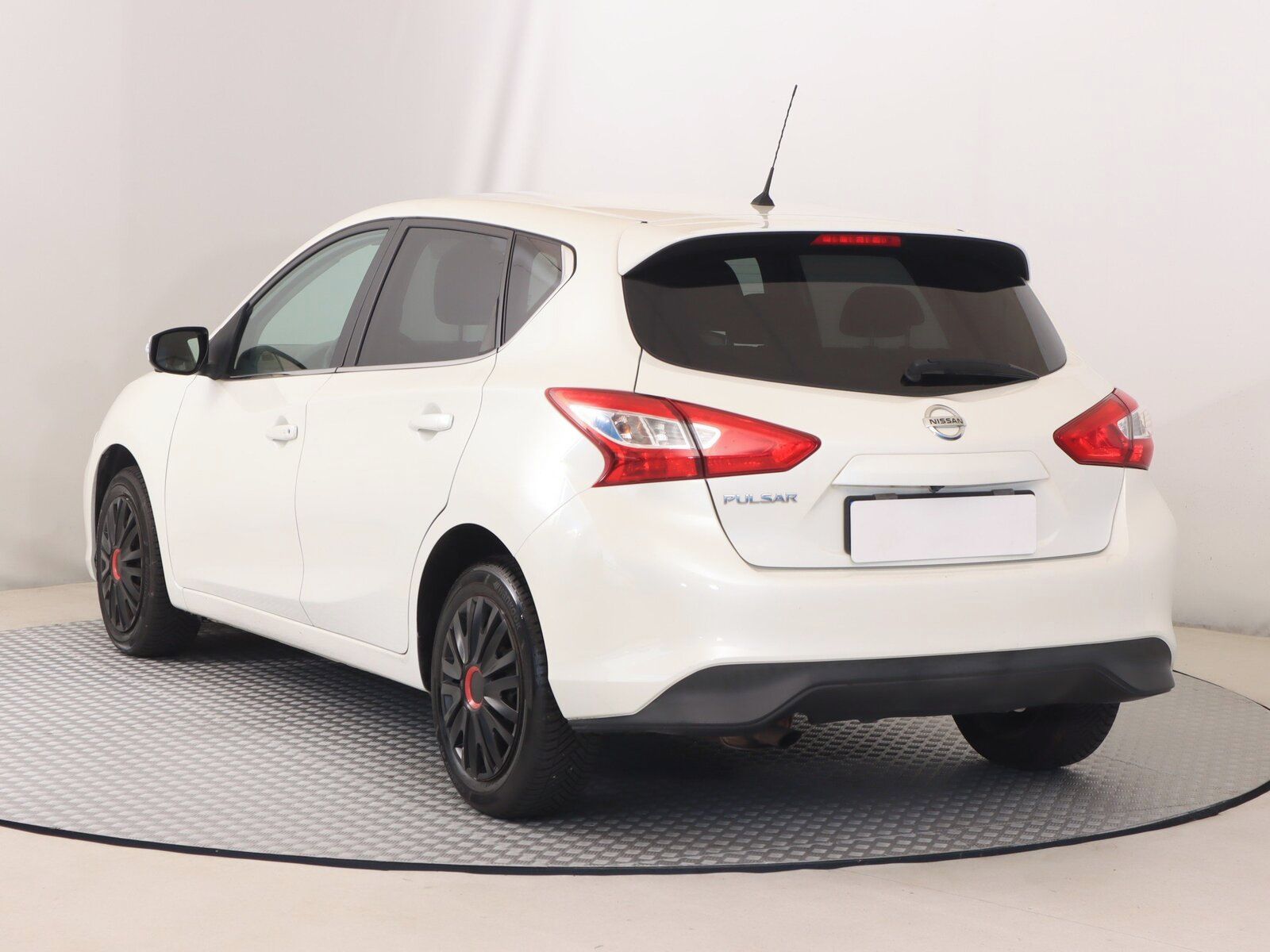 Nissan Pulsar, 1.2 DIG-T, Serv.kniha - fotka 4