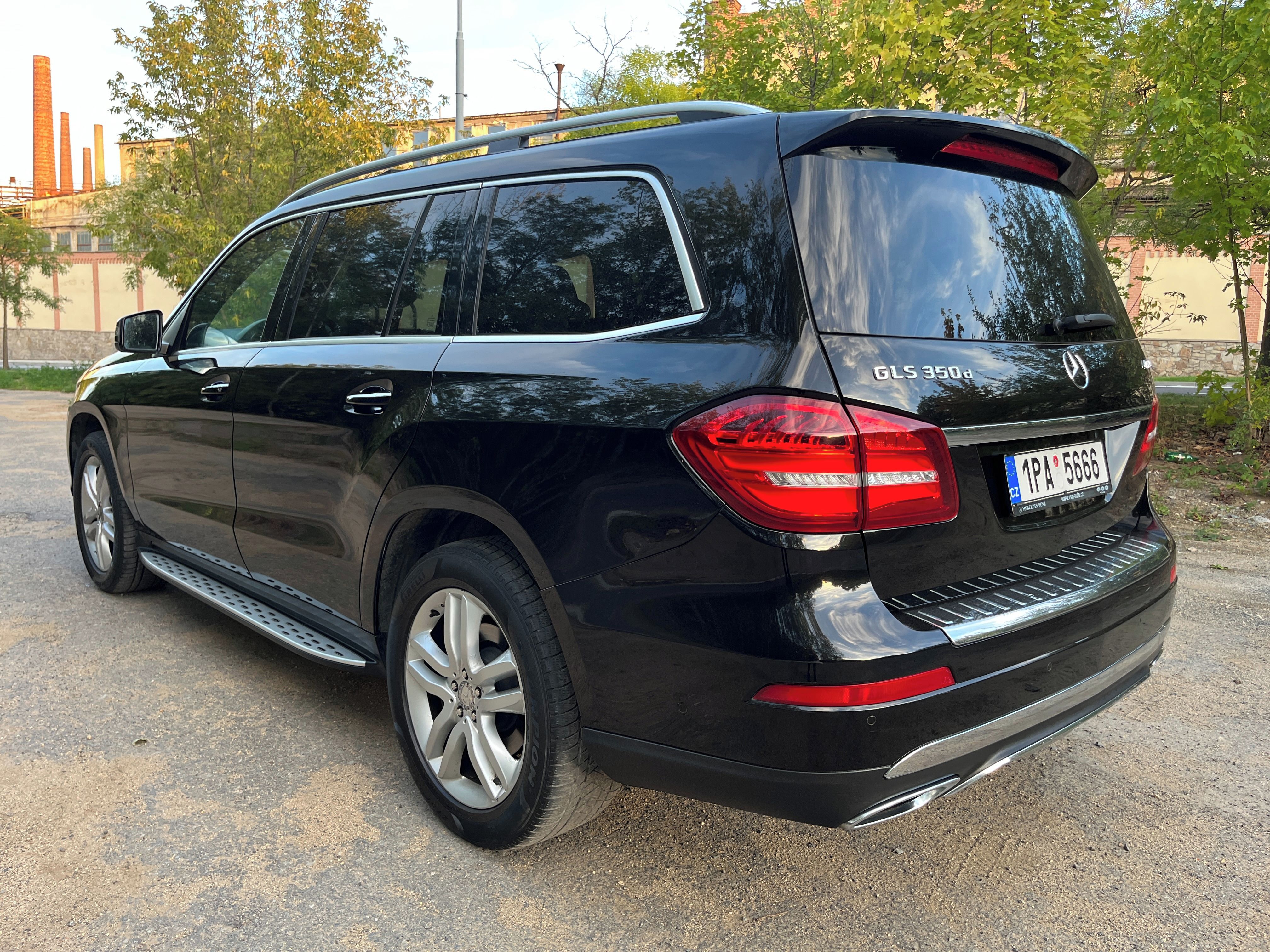 Mercedes-Benz GLS, 350d 4*4 1.maj servis jen MB - fotka 4