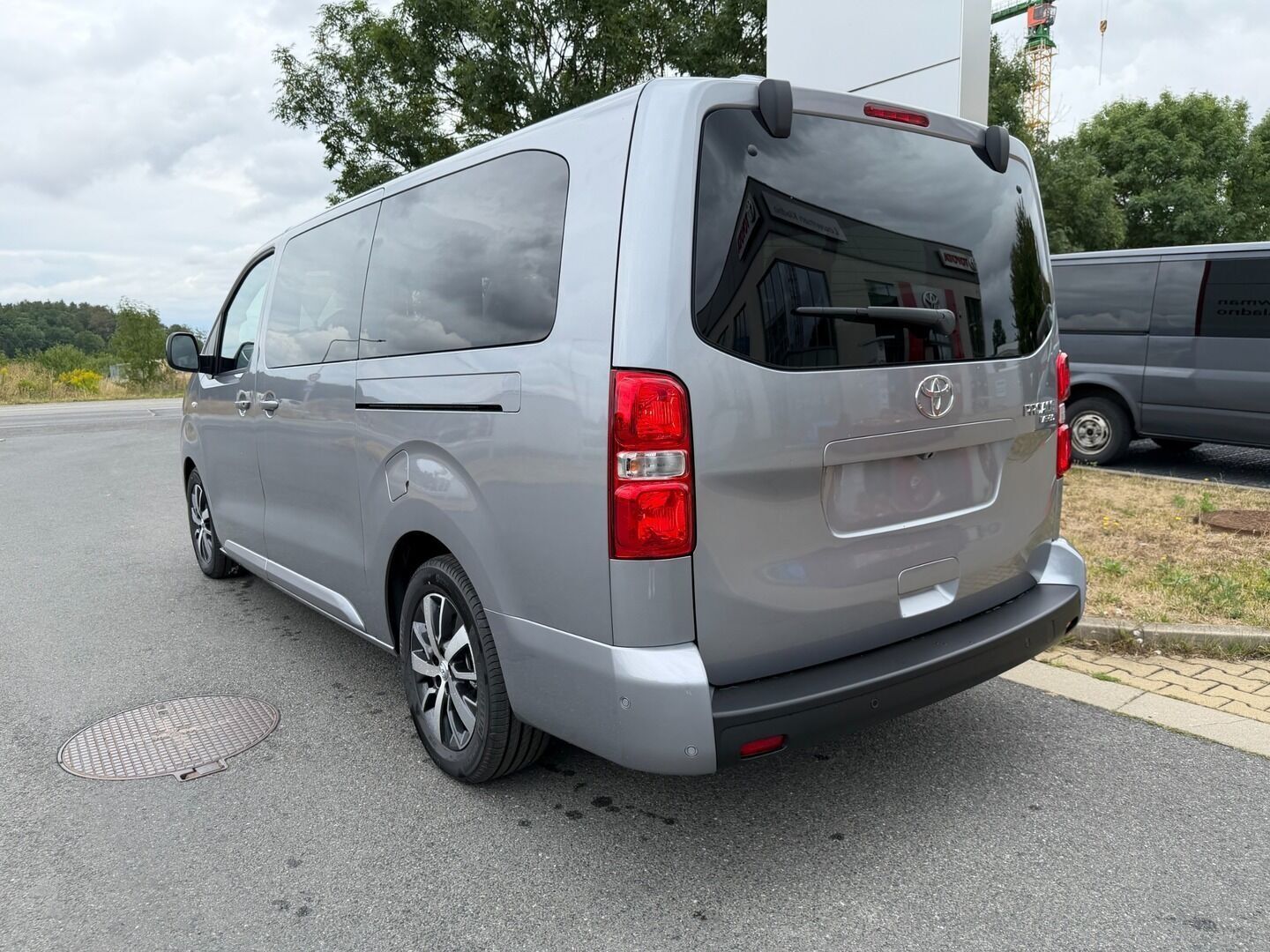 Toyota Proace Verso, L2 2.2D 6st MAN Family - fotka 4