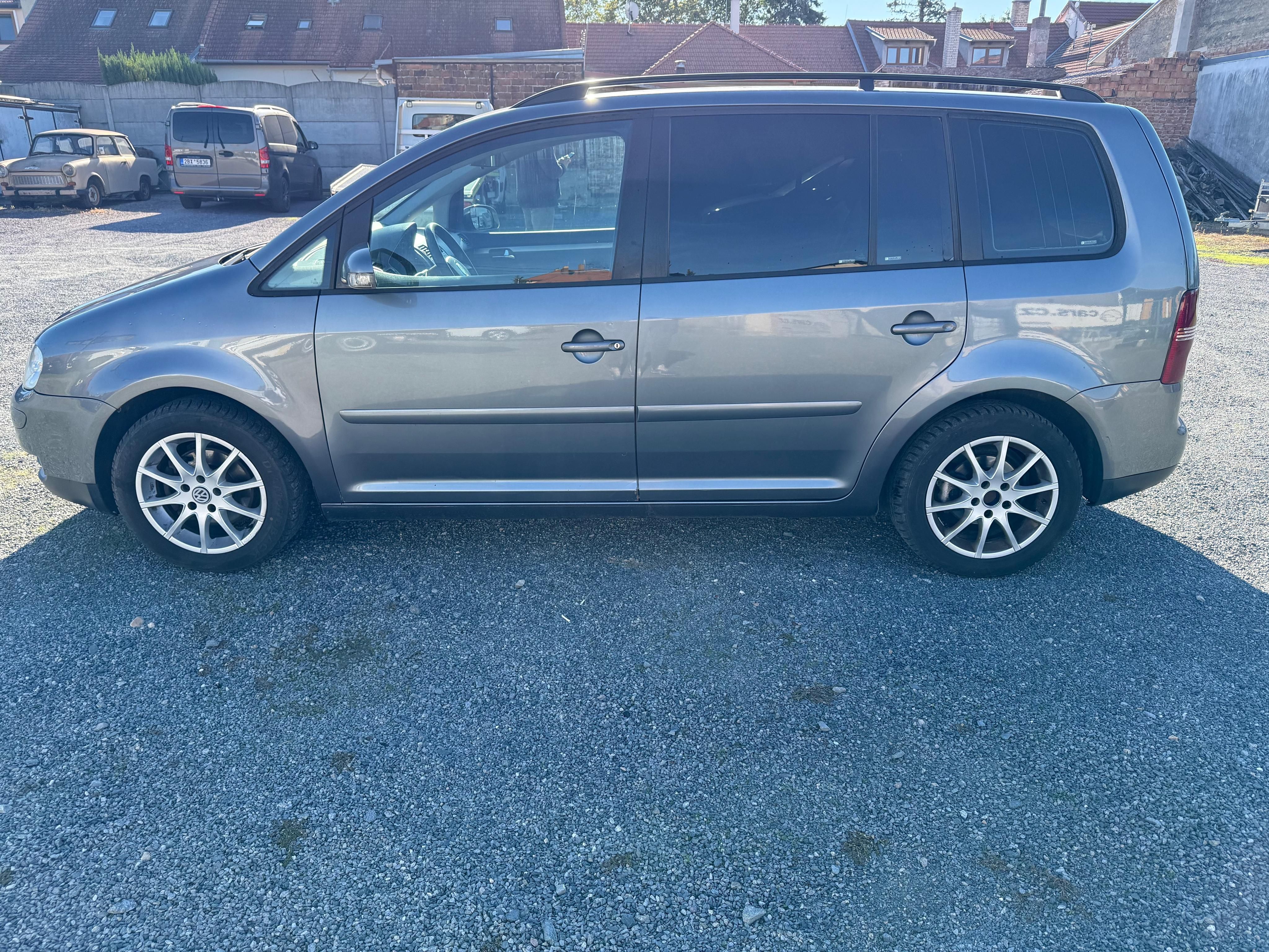 Volkswagen Touran, 1.9Tdi 74kw 6kvalt - fotka 4