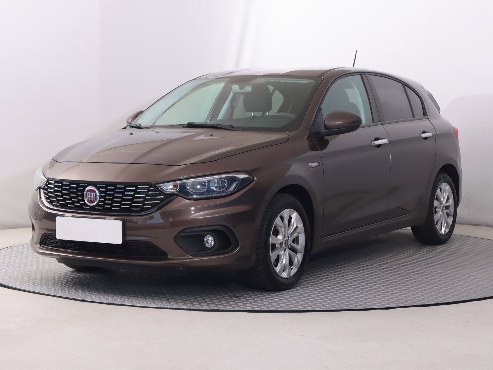Fiat Tipo, 1.4 16V, Serv.kniha - fotka 2