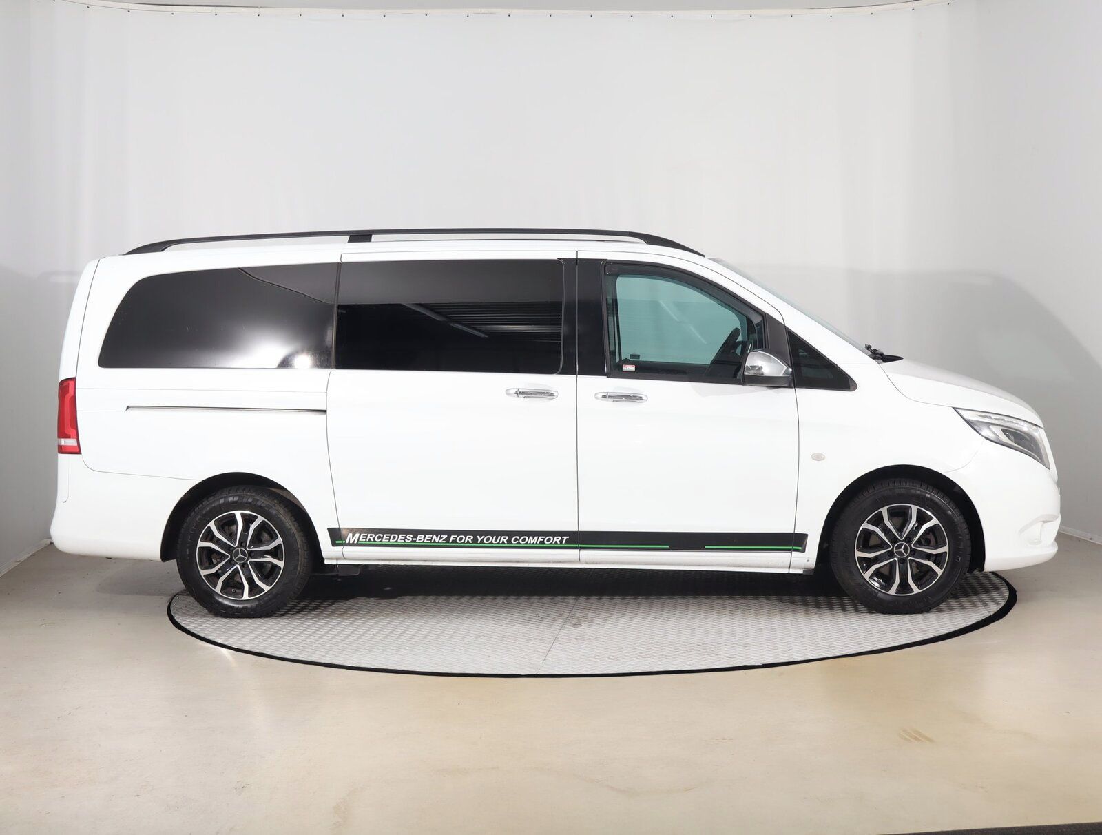 Mercedes-Benz Vito, 111 CDI, Bus, 9Míst, ČR - fotka 6