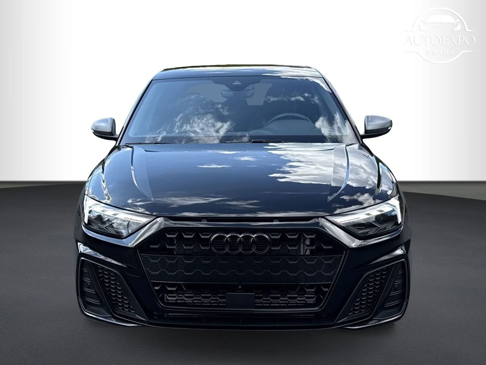 Audi A1, Sportback S line 40 2.0 TFSI - fotka 2