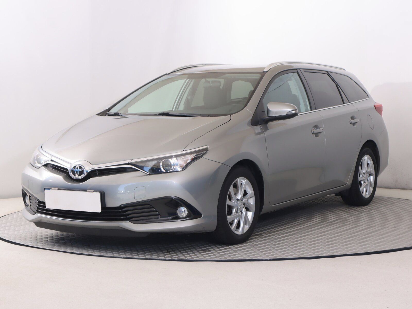 Toyota Auris, 1.6 D-4D - fotka 2