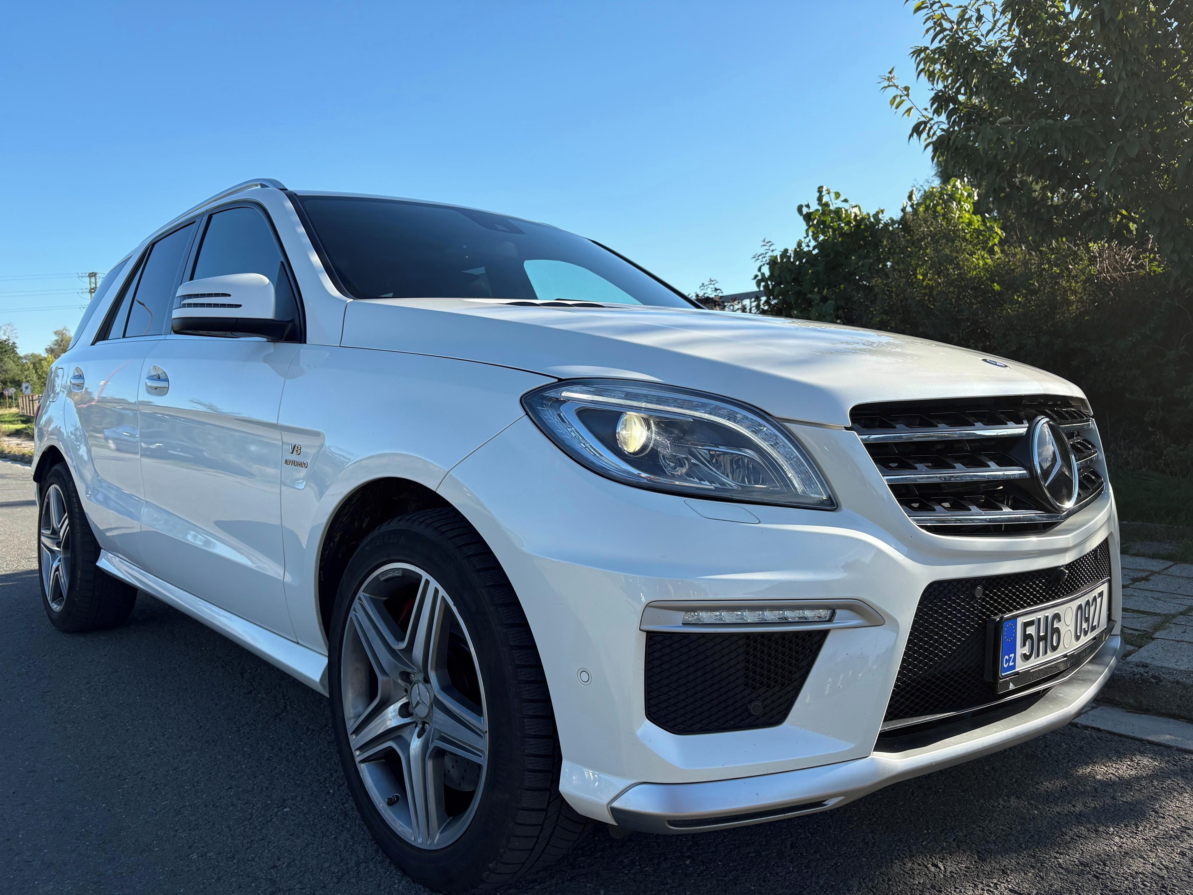 Mercedes-Benz ML, AMG 63 BITURBO - fotka 3