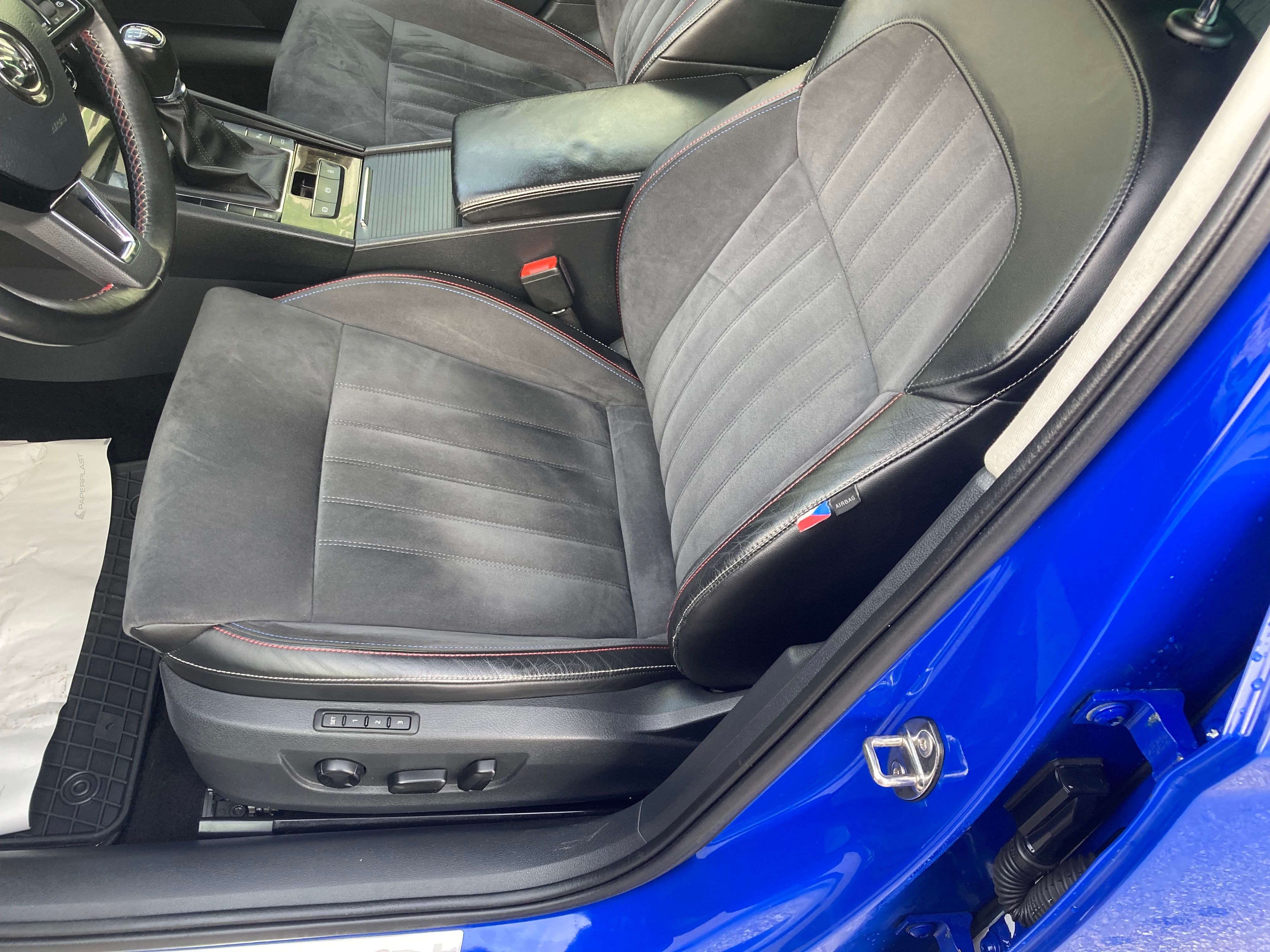 Škoda Superb, Skoda Superb 2.0 TDI - fotka 6