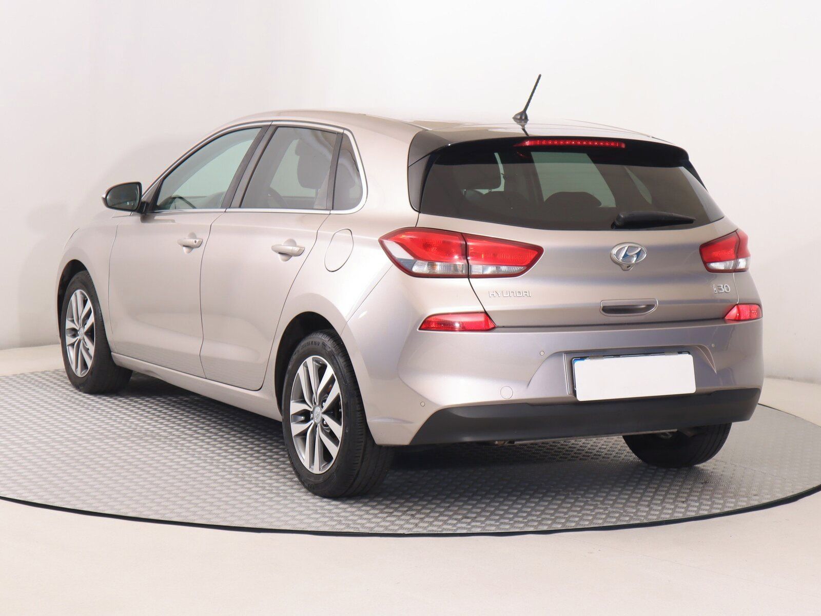 Hyundai i30, 1.6 CRDi, Serv.kniha - fotka 4