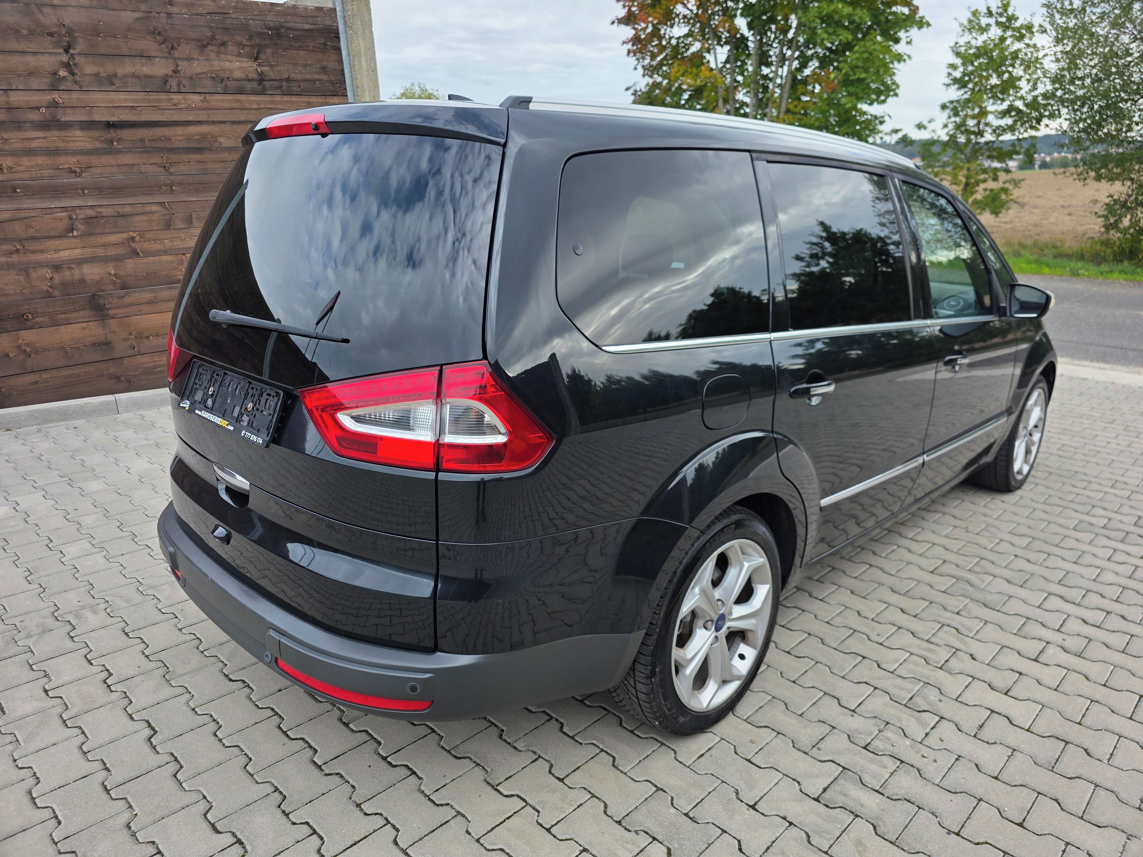 Ford Galaxy, 2.2 TDCi 147kW Plná výbava - fotka 3