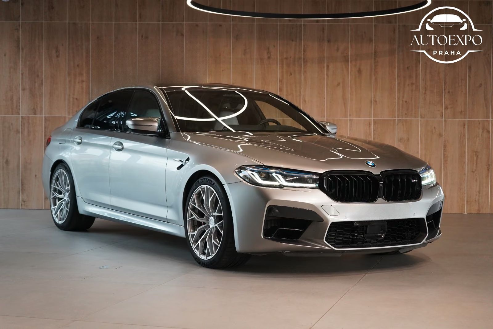 BMW M5, Massage*Head-up*Harman-Kardon - fotka 3