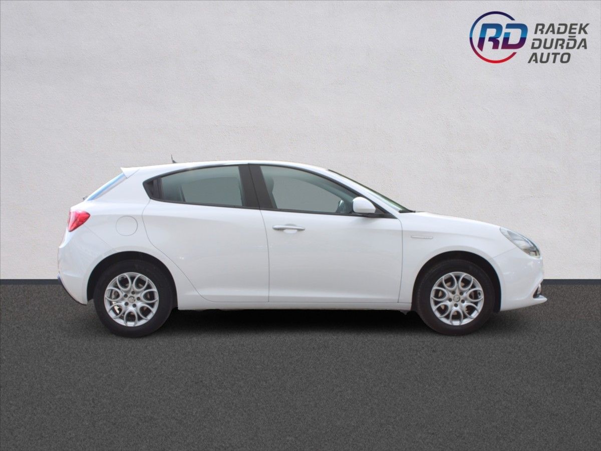 Alfa Romeo Giulietta, 1,4 TB  NOVÉ V ČR,1.MAJITEL - fotka 4