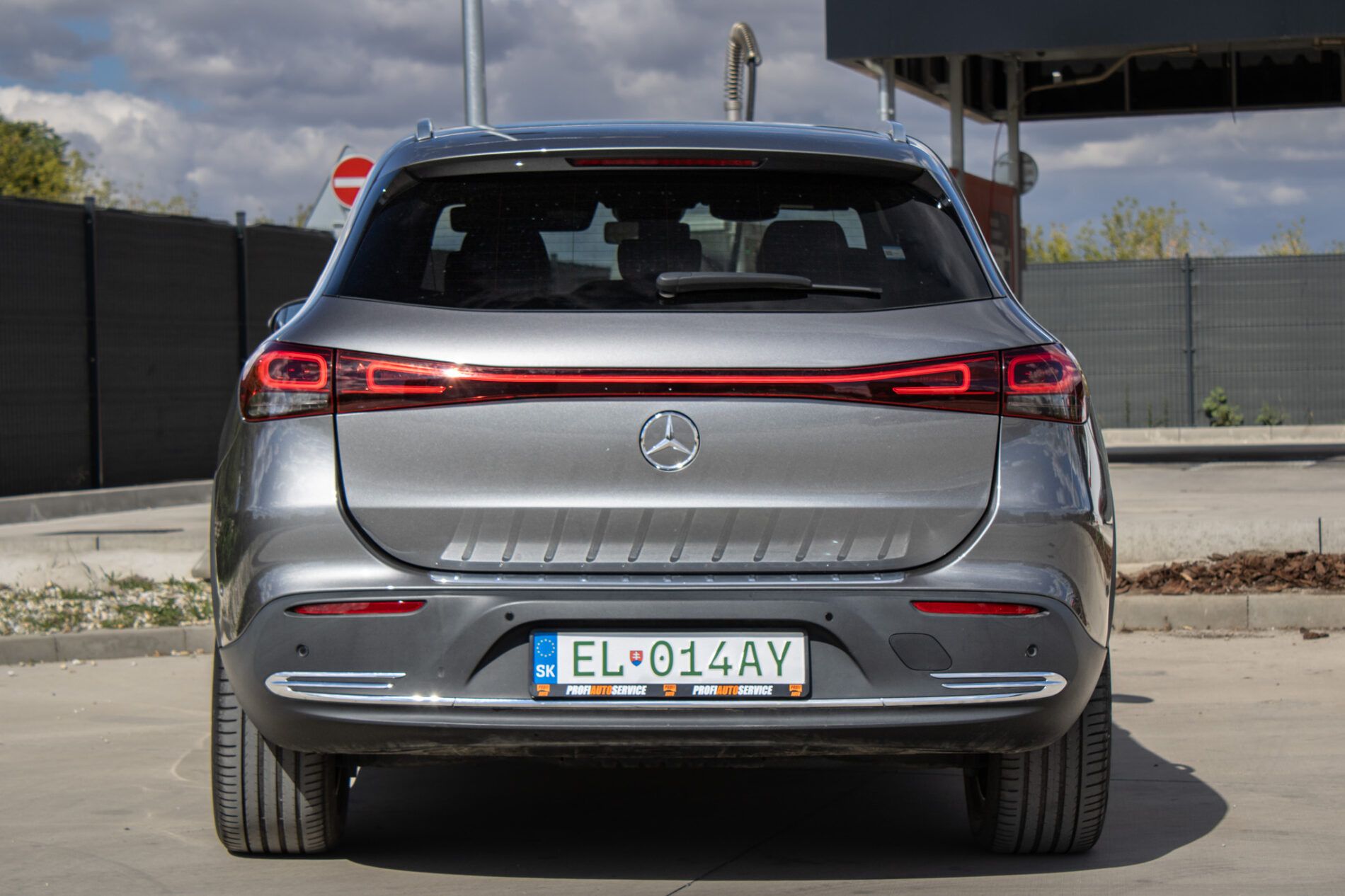 Mercedes-Benz EQA - fotka 6