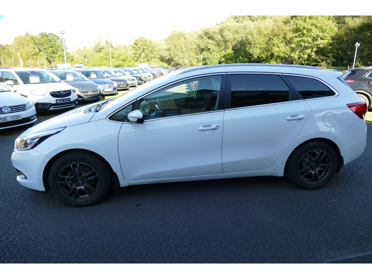 Kia Cee´d, 1,6CRDI 94KW DIGI-KLIMA - fotka 3