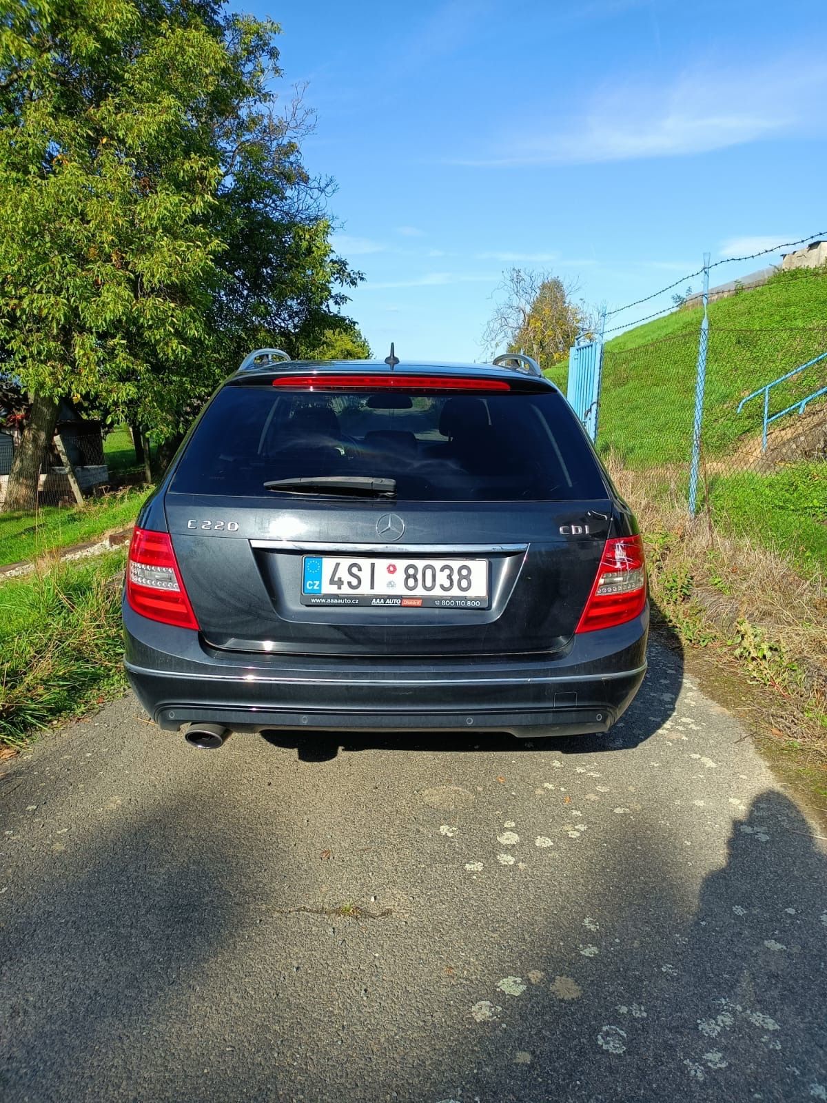 Mercedes-Benz Třídy C, Mercedes Benz C220 CDI - fotka 4
