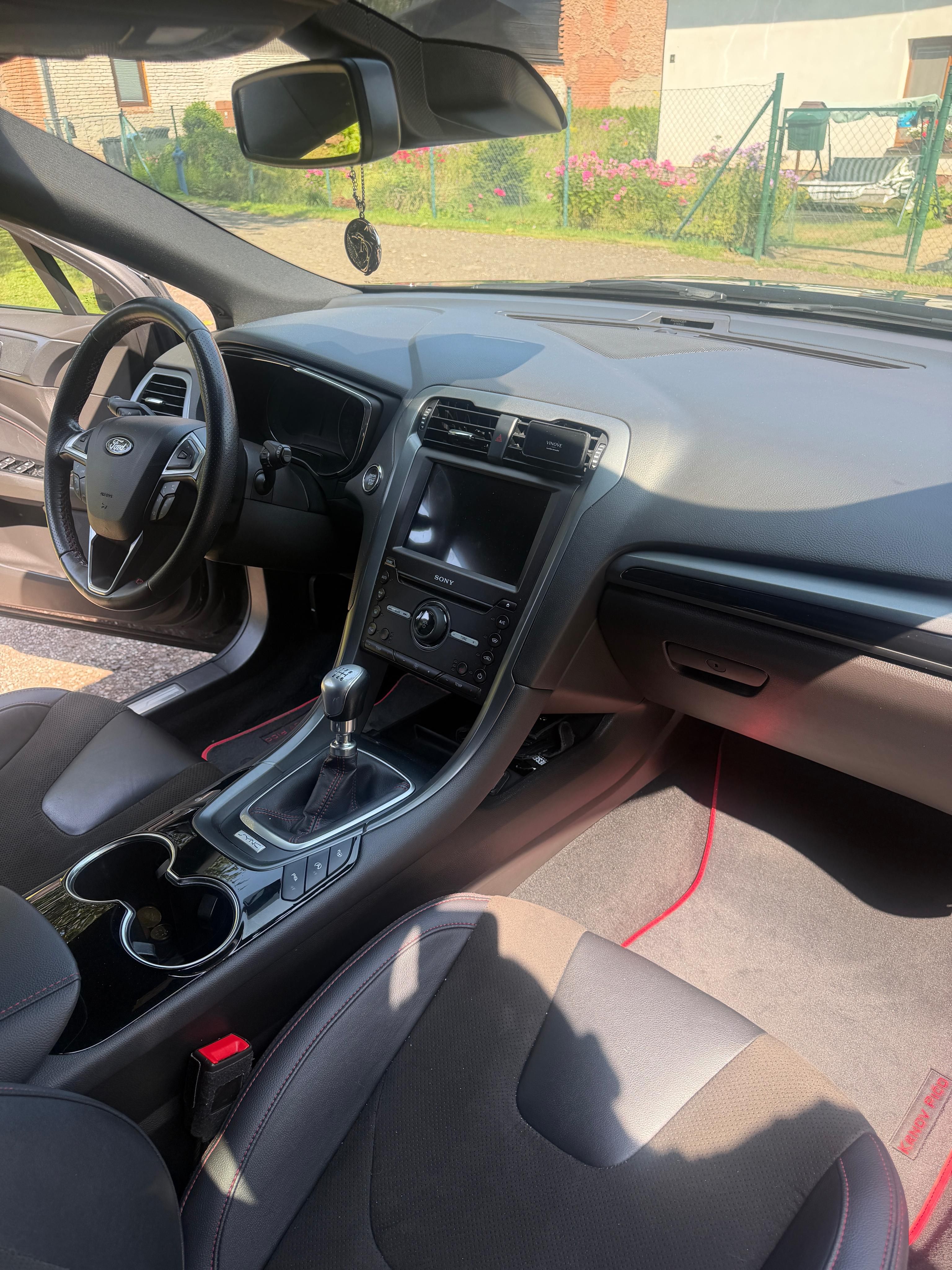 Ford Mondeo, 2.0 tdci - fotka 6