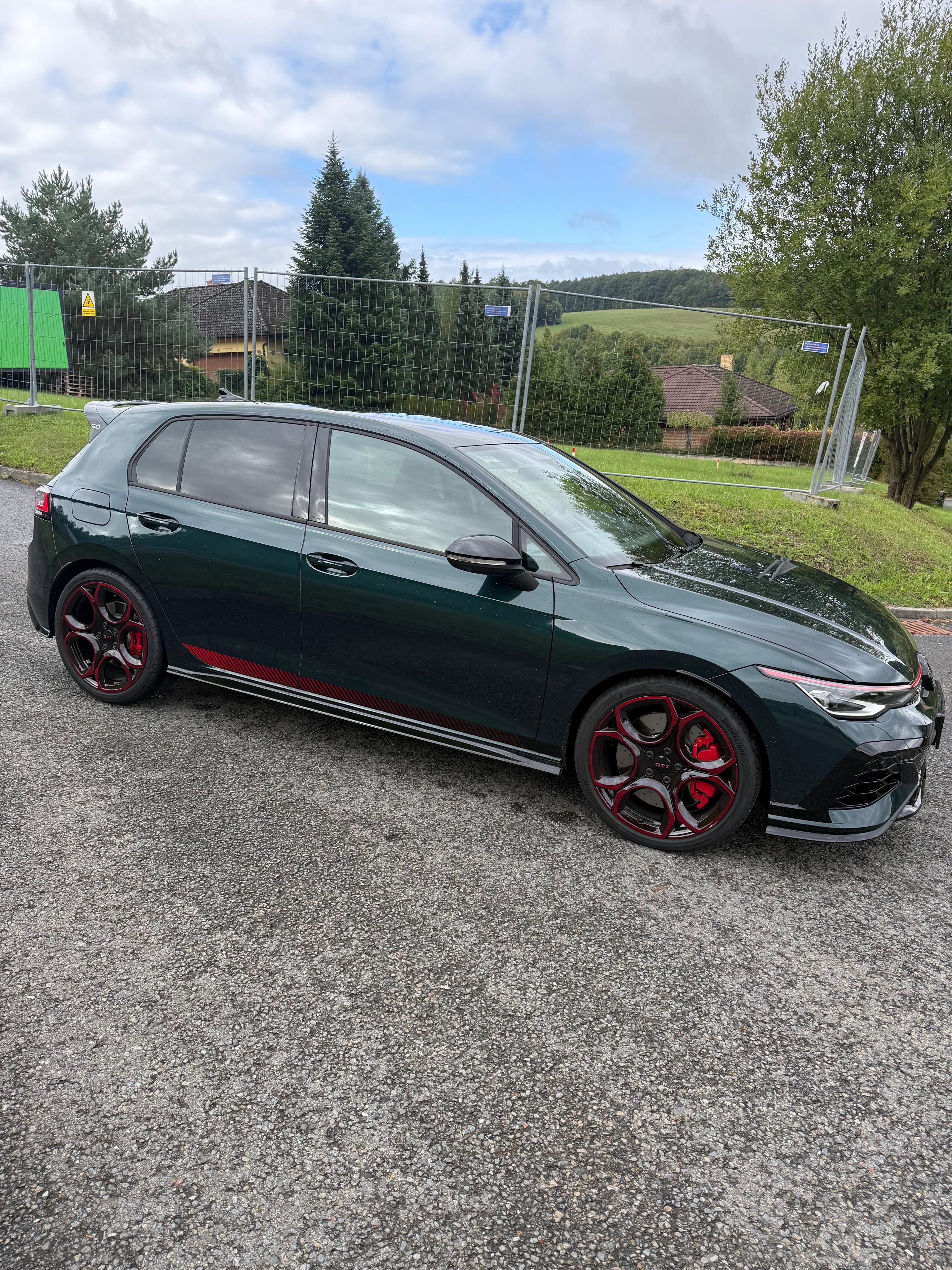 Volkswagen Golf, GTI EDITION 50, 2,0 TSI 239 kW - fotka 5