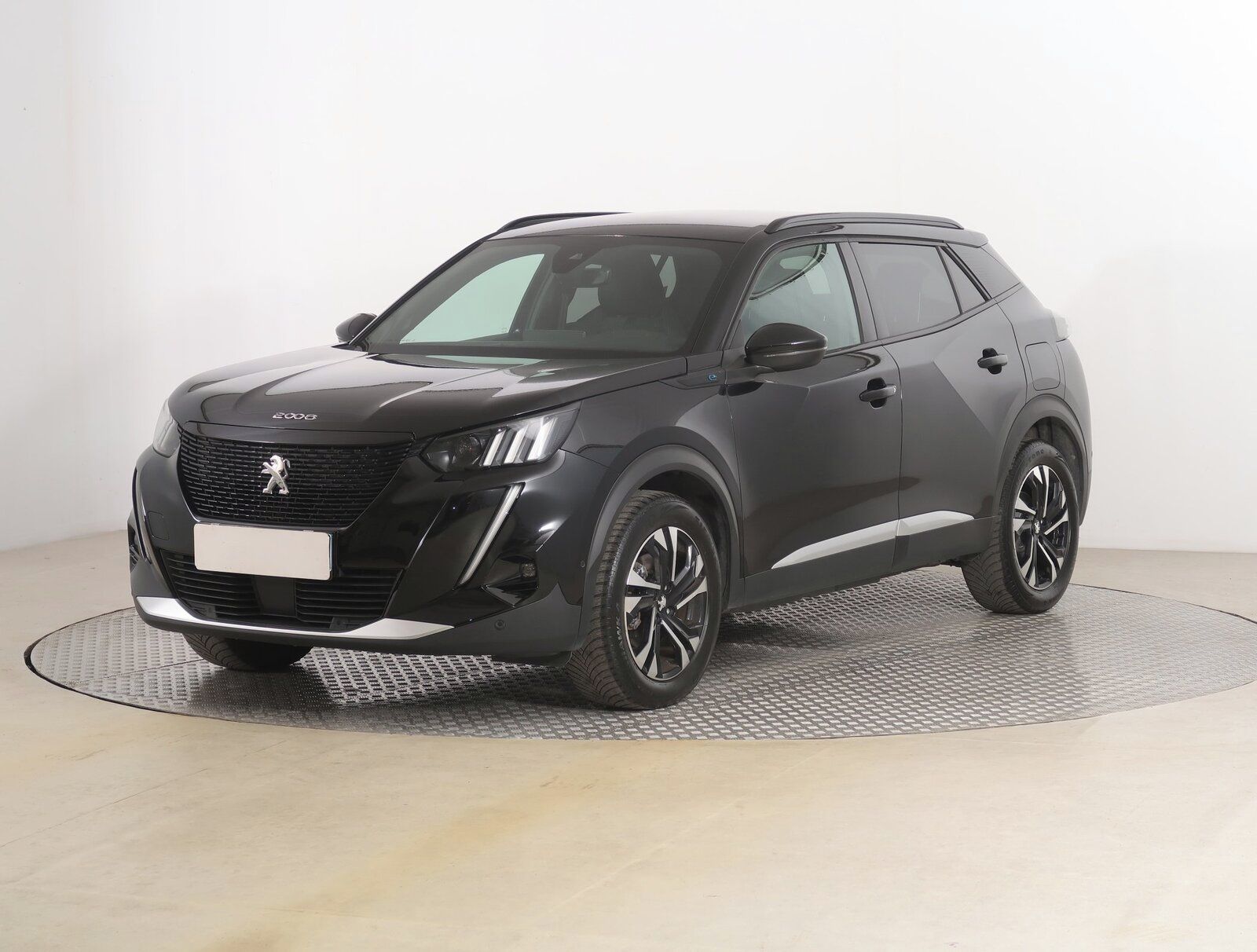 Peugeot 2008, 50 kWh, SoH 100%, GT, Automat - fotka 2