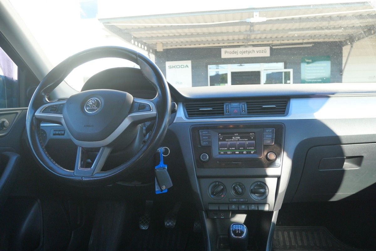 Škoda Rapid, 1.2 TSI 66 kW Ambition - fotka 6