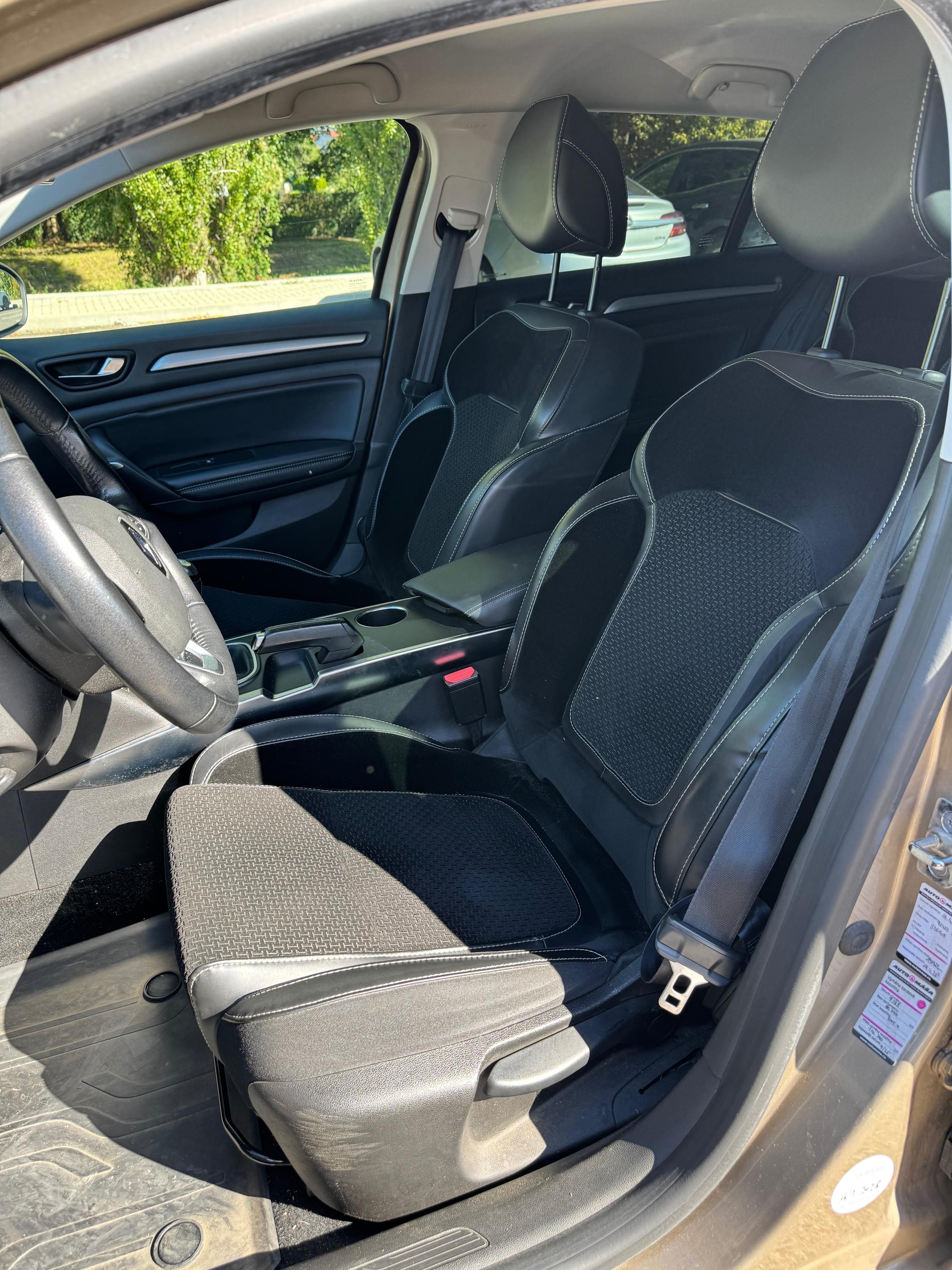 Renault Mégane, 1,2TCe 96kW, Airplay - fotka 5