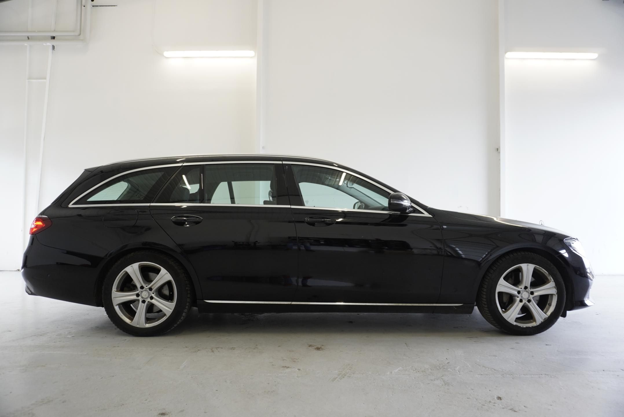 Mercedes-Benz Třídy E, 3,0D V6 AUTOMAT - fotka 4