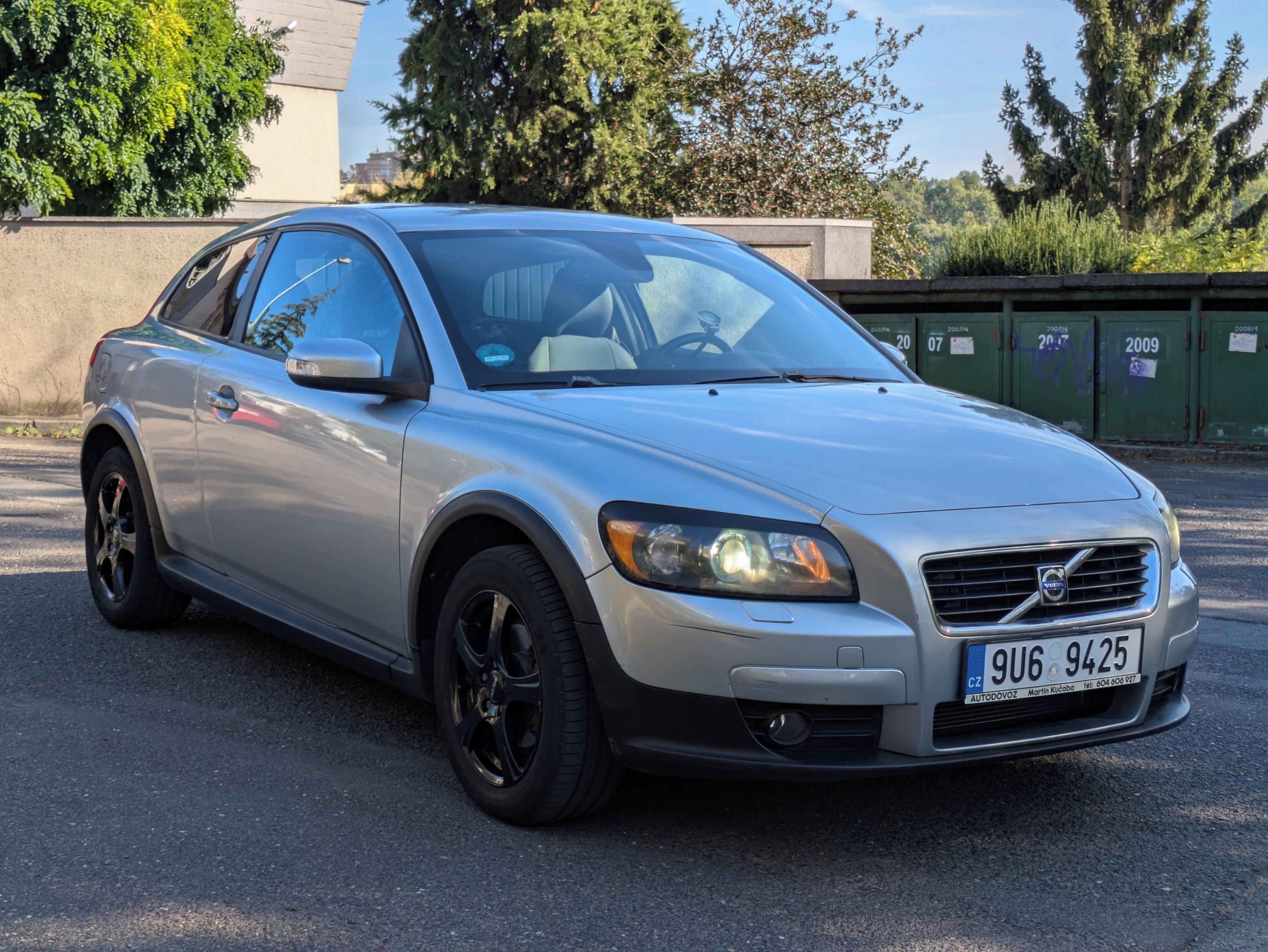Volvo C30, 1.8 benzín (92 kW) - fotka 3