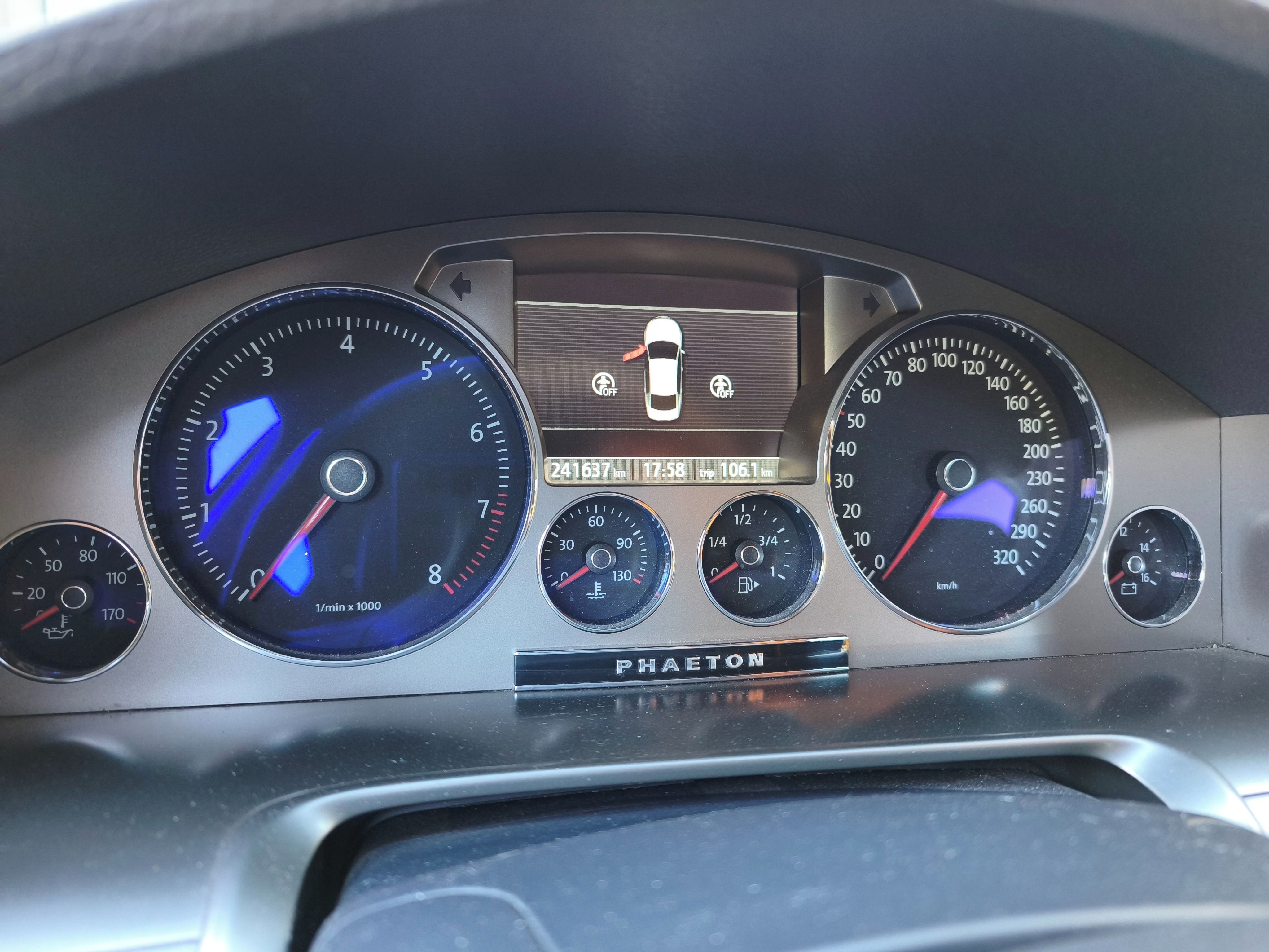 Volkswagen Phaeton, 4.2 V8, LPG, 2 sady ALU, tažné - fotka 6