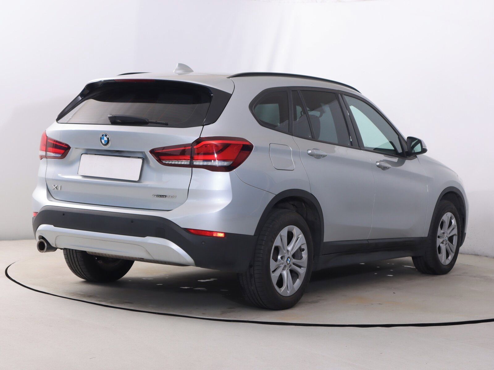 BMW X1, sDrive18i, Automat, Serv.kniha - fotka 5