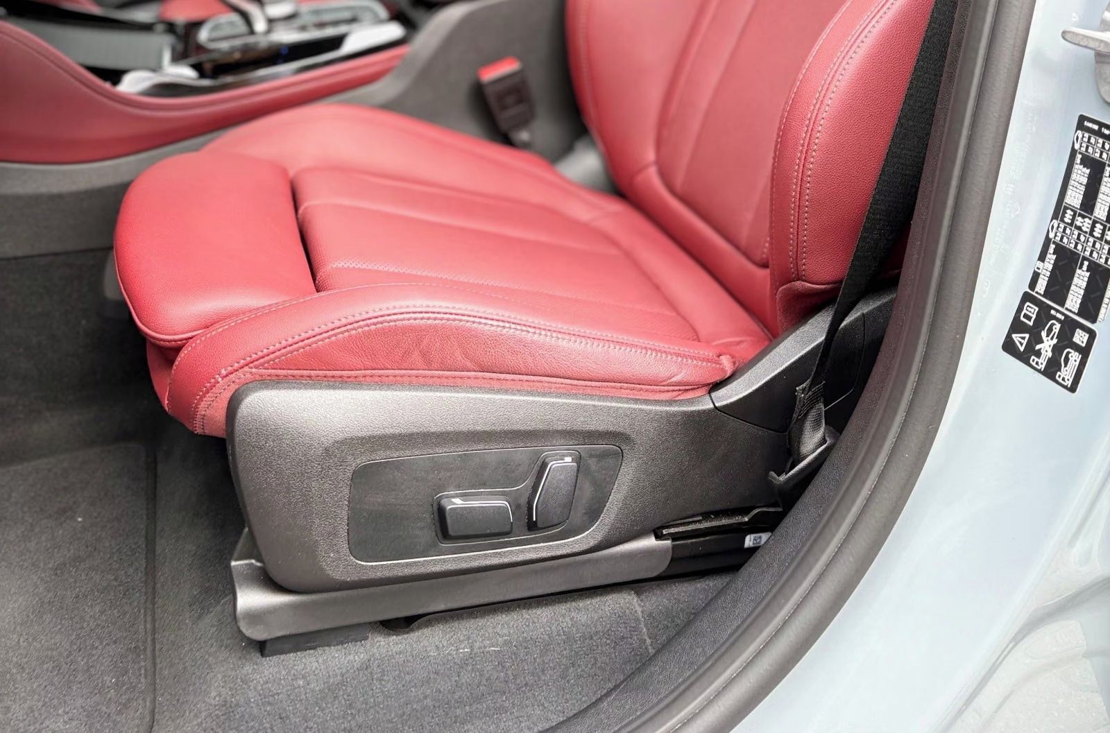 BMW X4, xDrive 20d M Sport*Kůže*HUD* - fotka 6