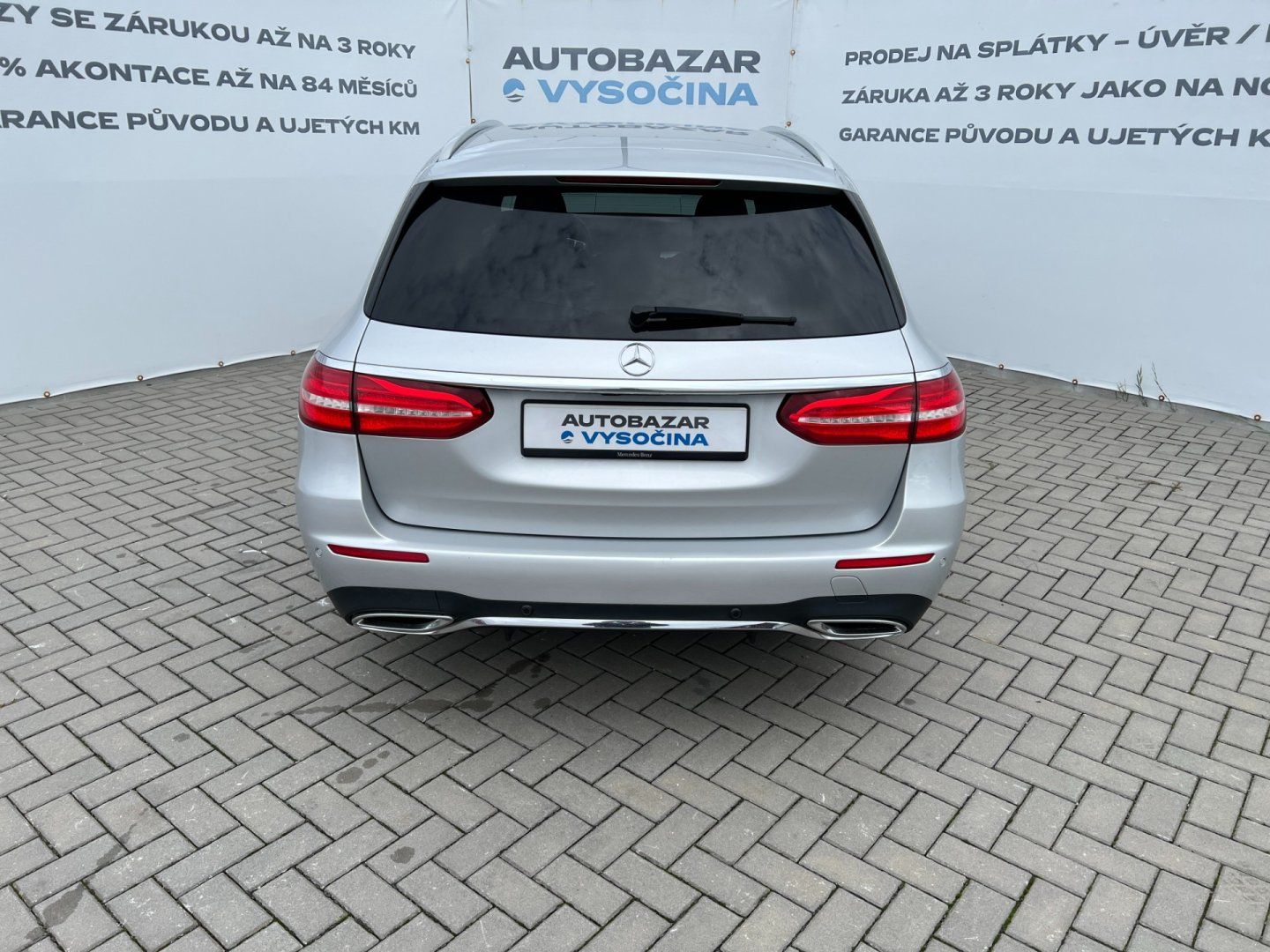 Mercedes-Benz Třídy E, 2.0d AMG-line! Navi! Tažné! - fotka 5