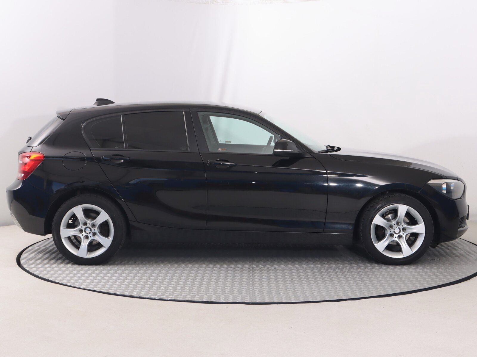 BMW Řada 1, 114d, Serv.kniha - fotka 6