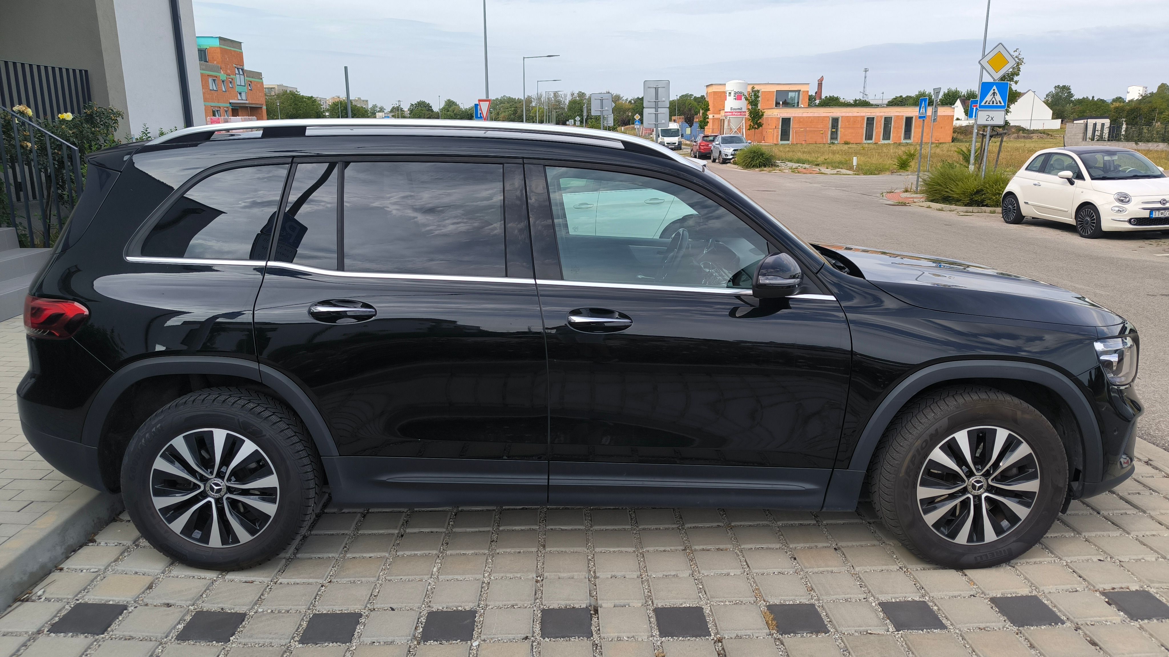 Mercedes-Benz GLB, 180d AT, 2022, 1. Majitel, Odp - fotka 5