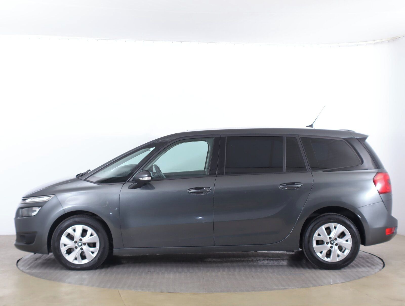 Citroën Grand C4 Picasso, 1.6 BlueHDi, 7 míst - fotka 3