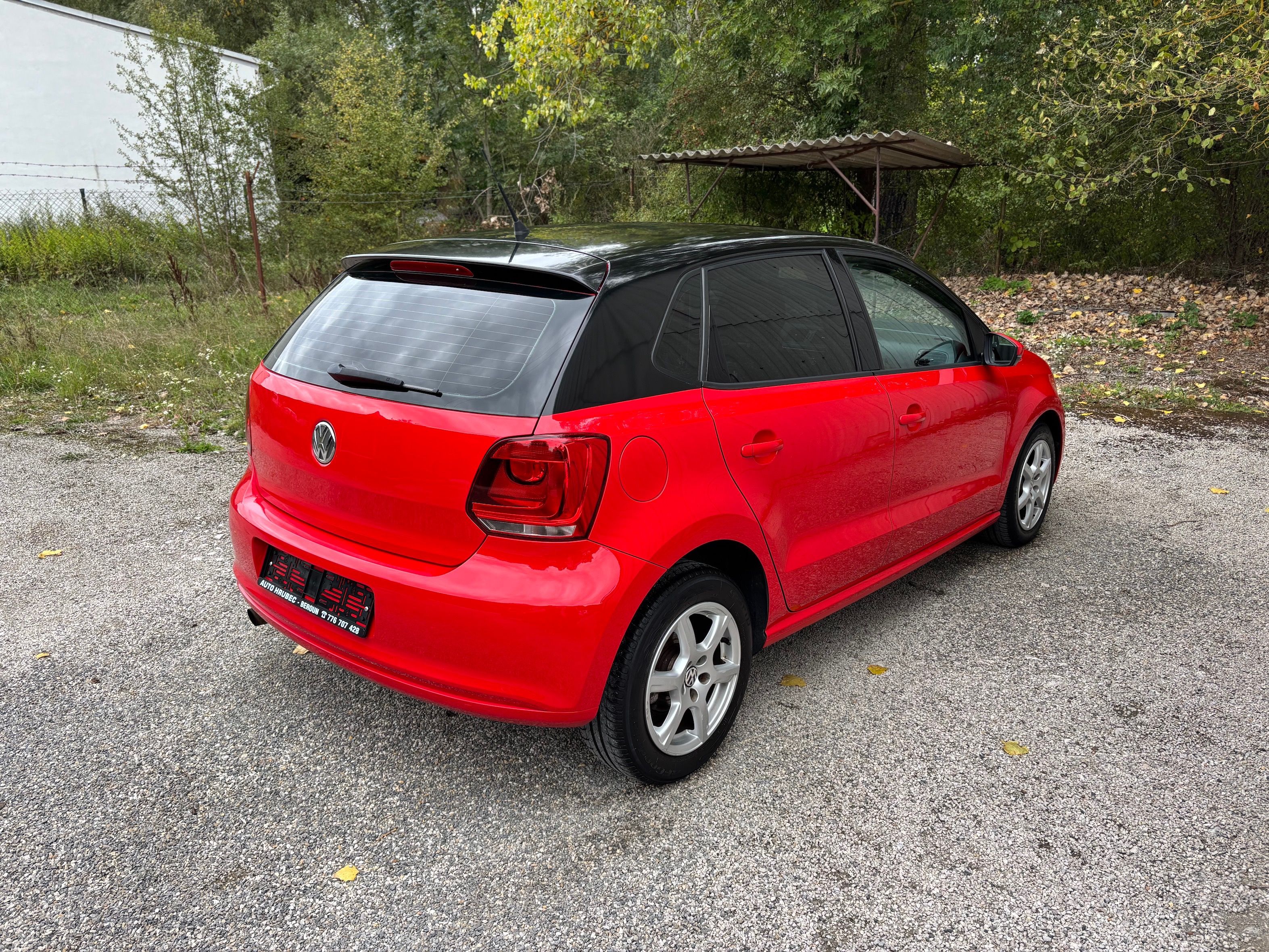 Volkswagen Polo, 1.2 TSi 66 kW SERVISKA PĚKNÉ ! - fotka 6
