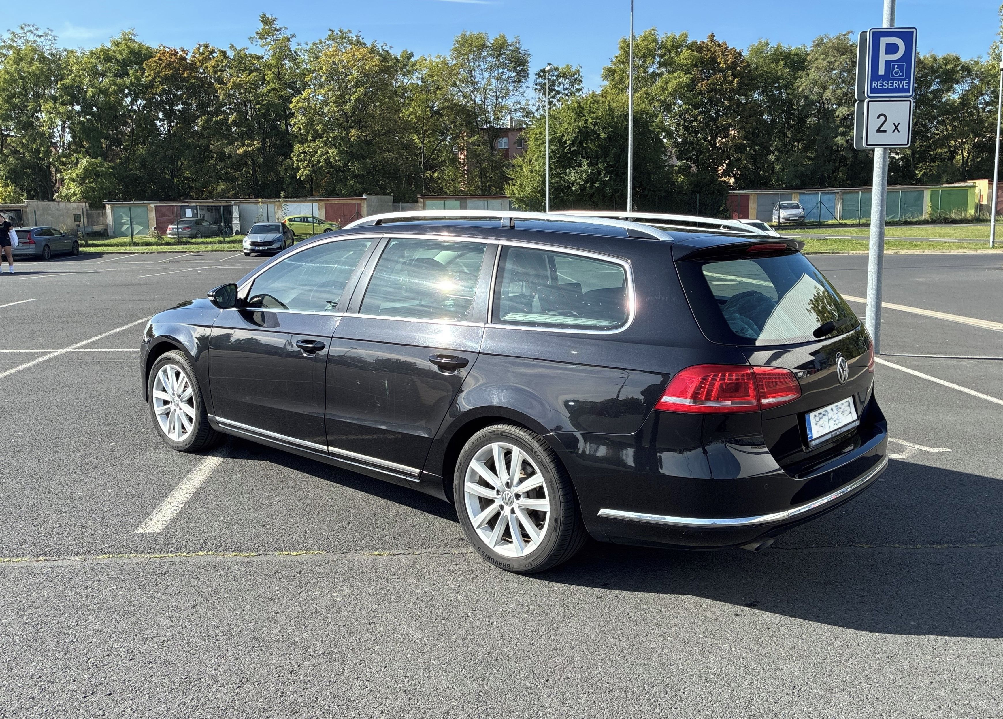 Volkswagen Passat Variant, Passat B7 2,0 TDI 4Motion DSG - fotka 4